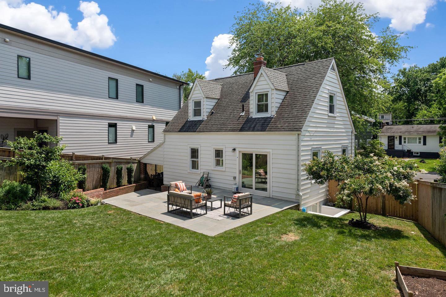 BLAIR - Residential