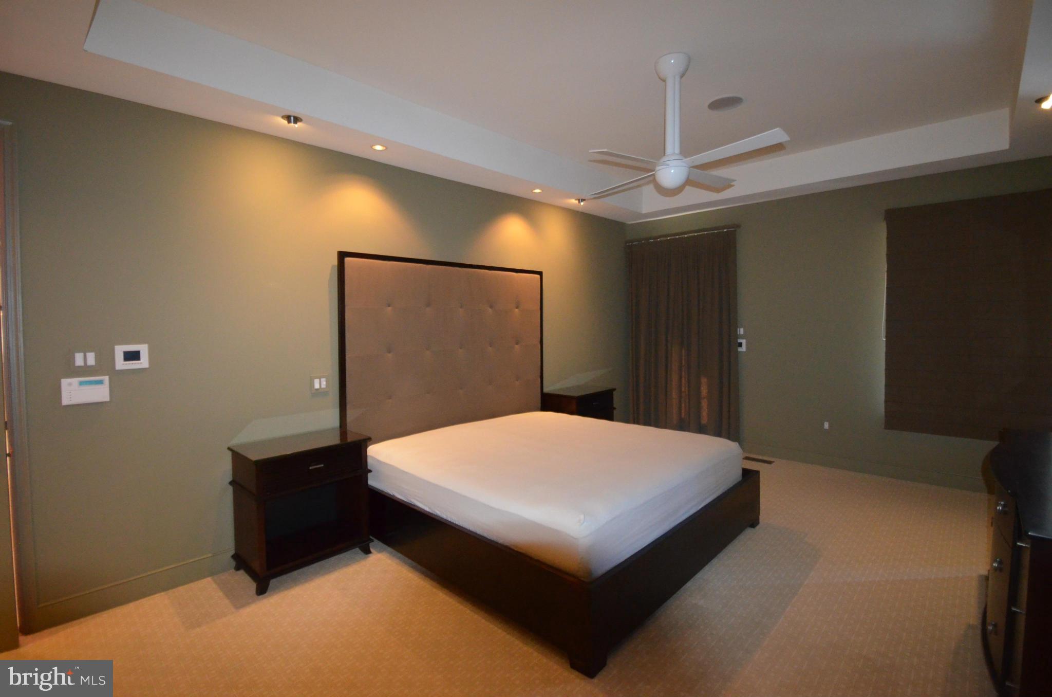 ROLAND PARK - Residential