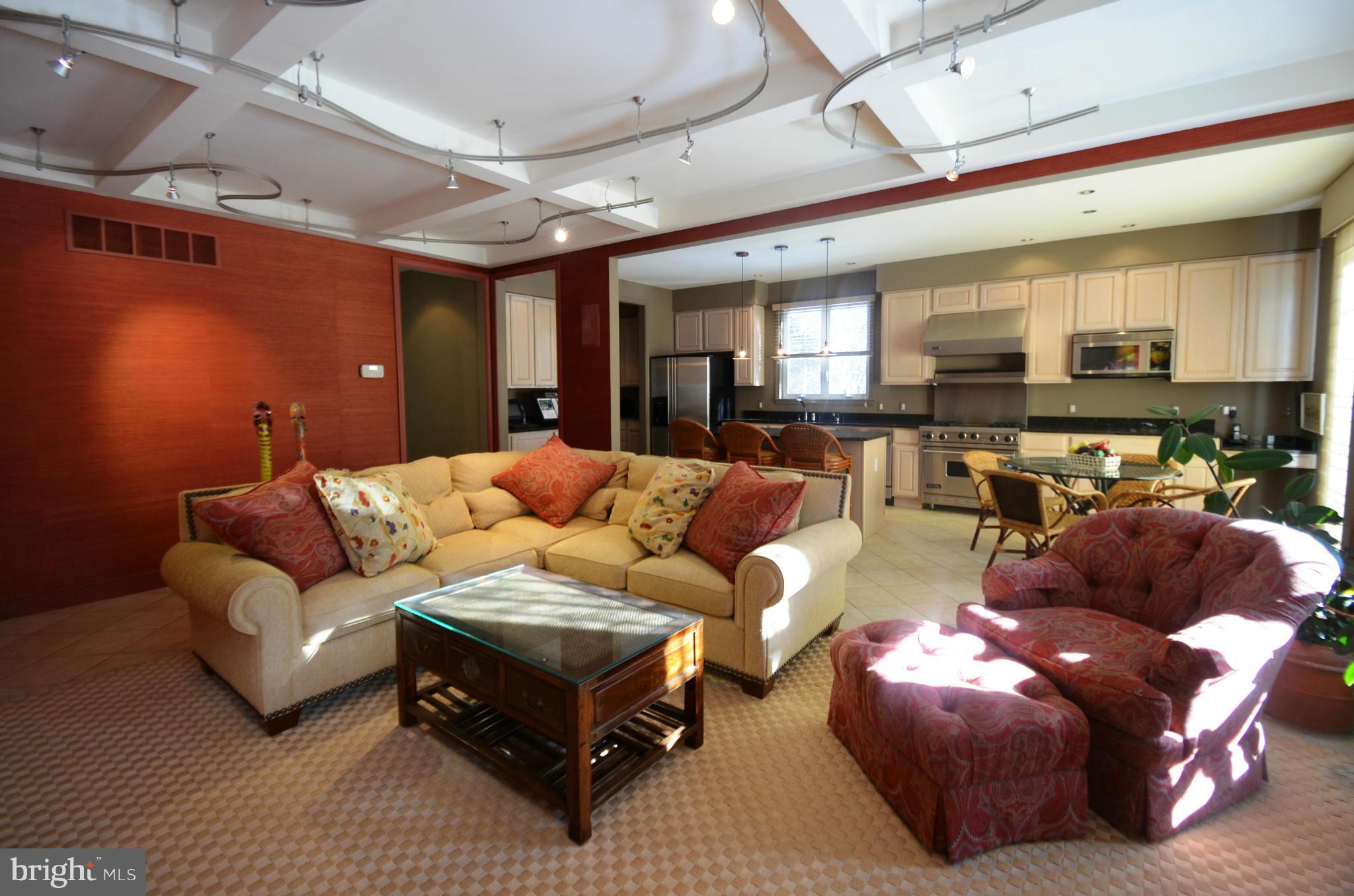 ROLAND PARK - Residential