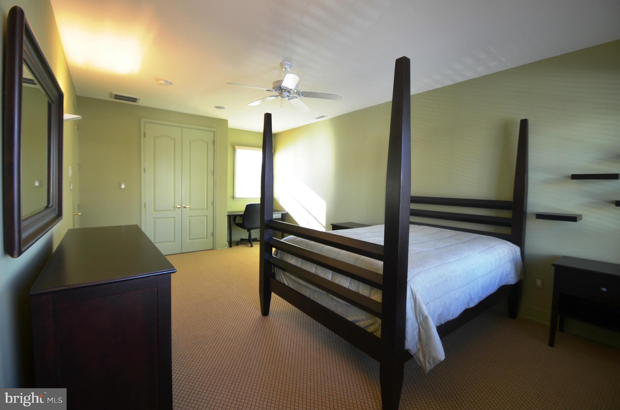 ROLAND PARK - Residential