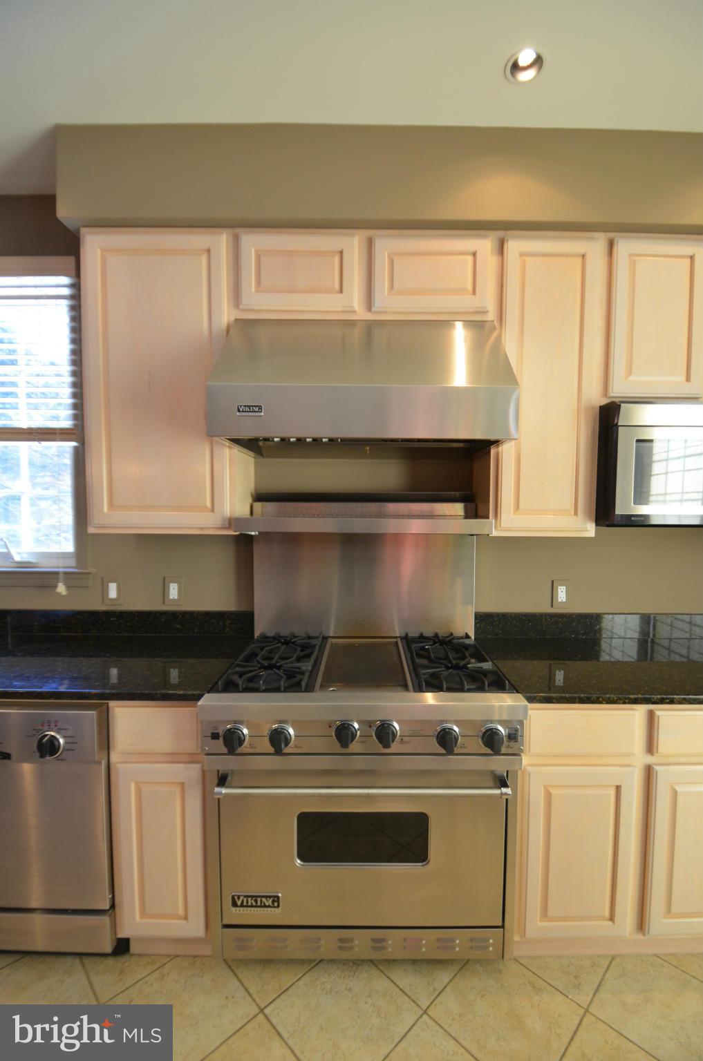 ROLAND PARK - Residential