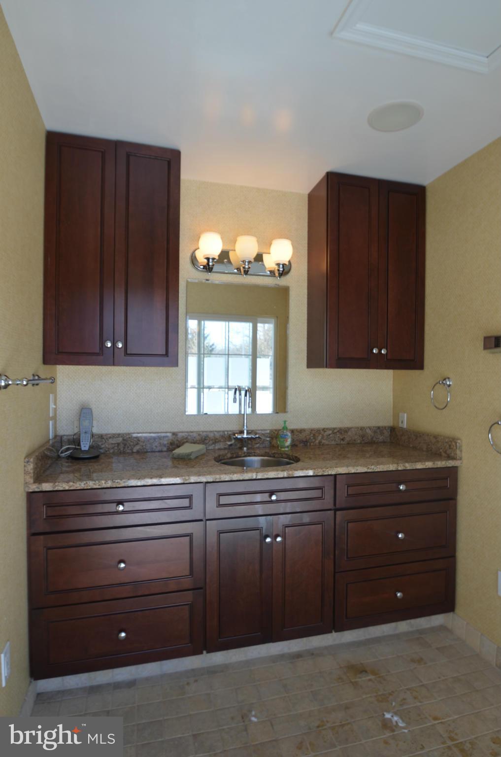 ROLAND PARK - Residential