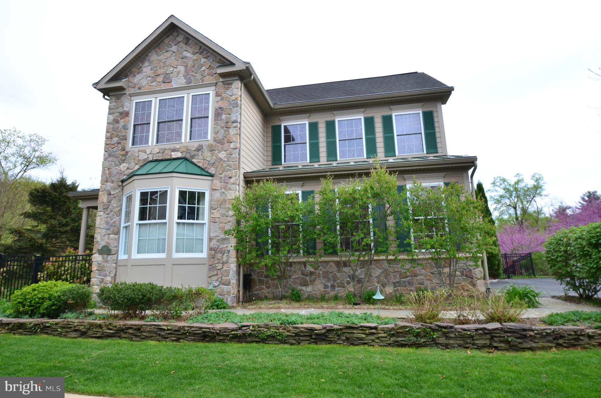 ROLAND PARK - Residential