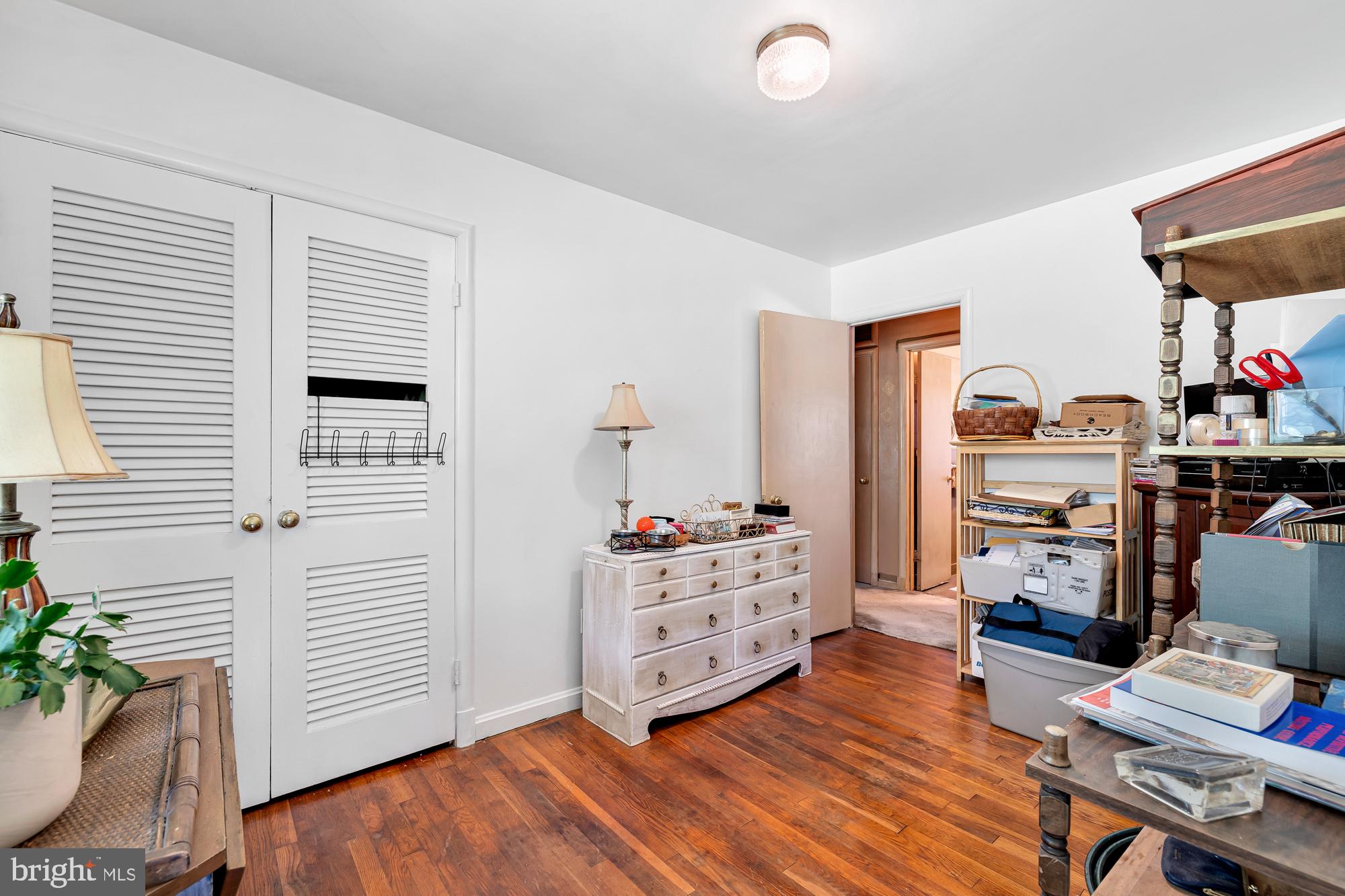 MURMURING PINES - Residential