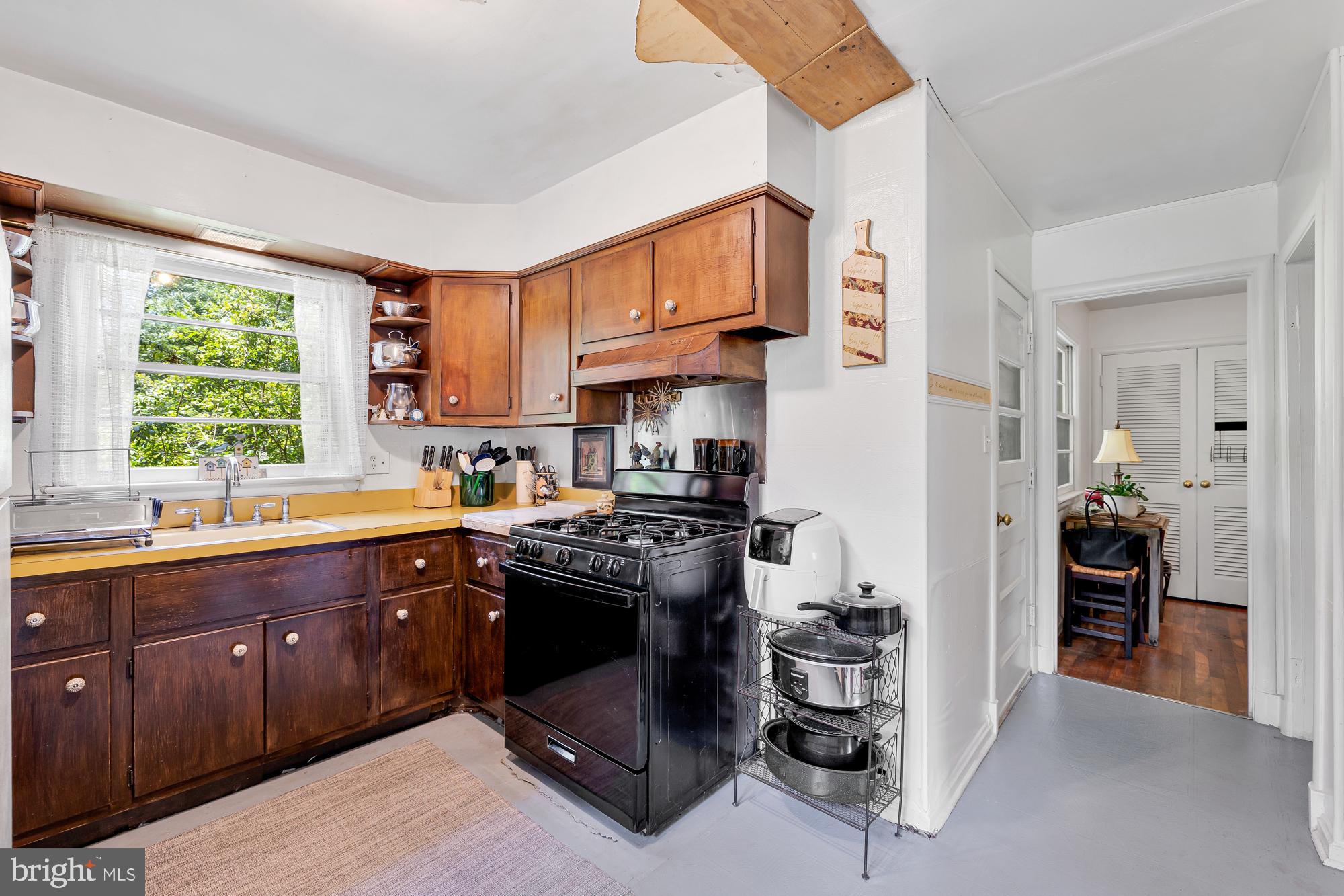 MURMURING PINES - Residential