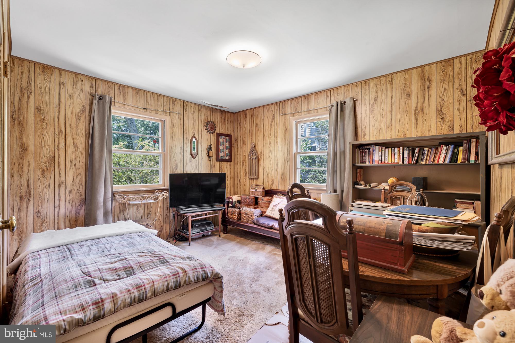 MURMURING PINES - Residential