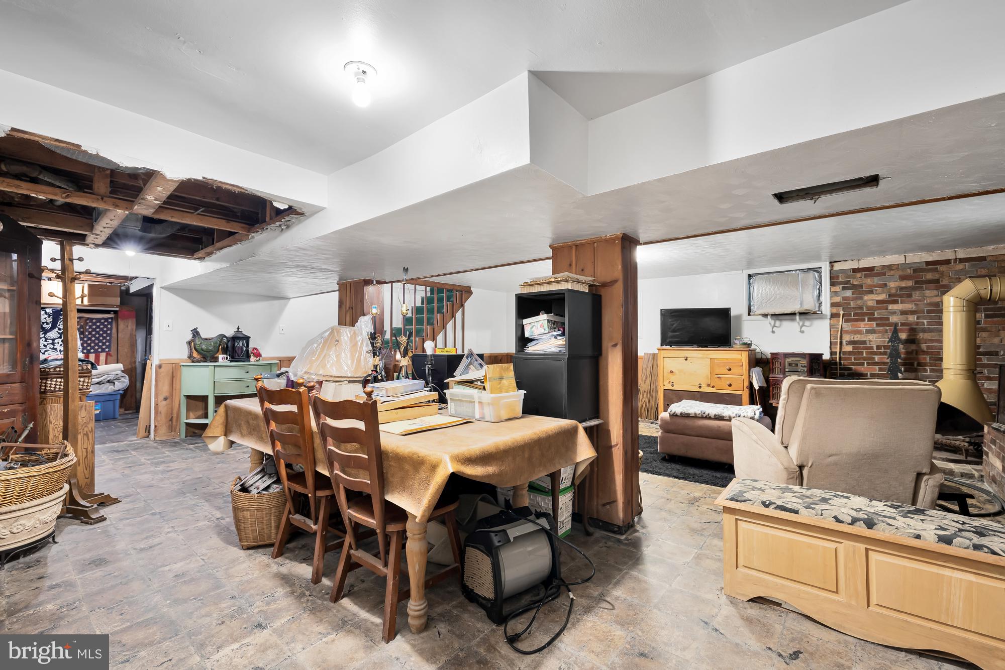 MURMURING PINES - Residential