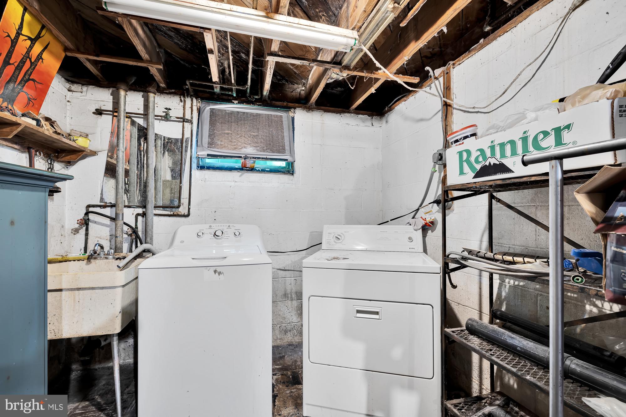 MURMURING PINES - Residential