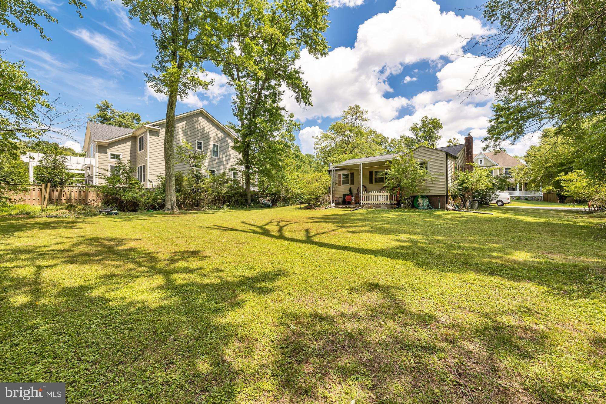 MURMURING PINES - Residential