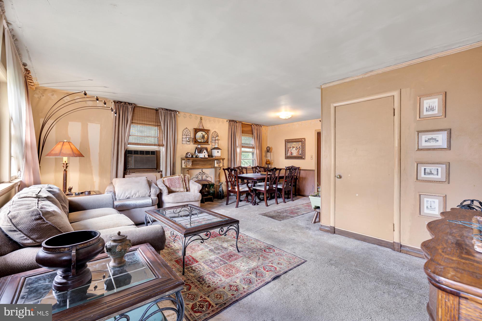 MURMURING PINES - Residential