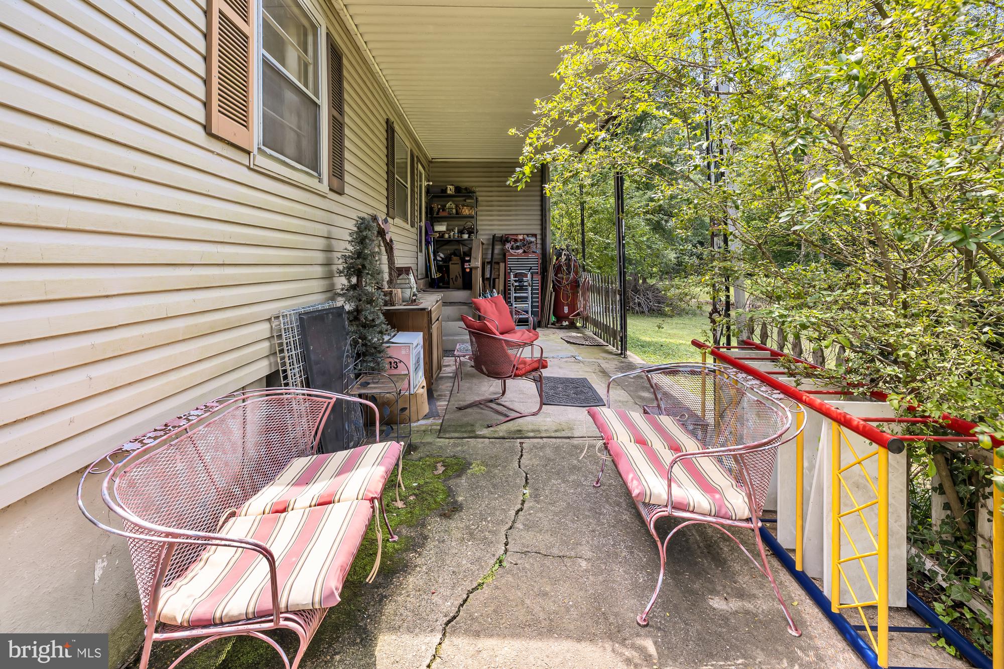 MURMURING PINES - Residential