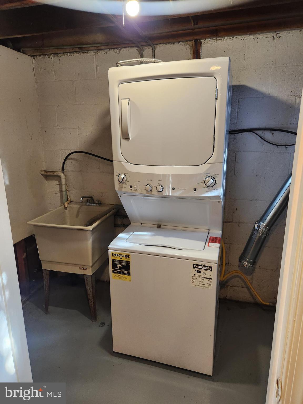 ANDOVER HEIGHTS CONDO I - Residential Lease