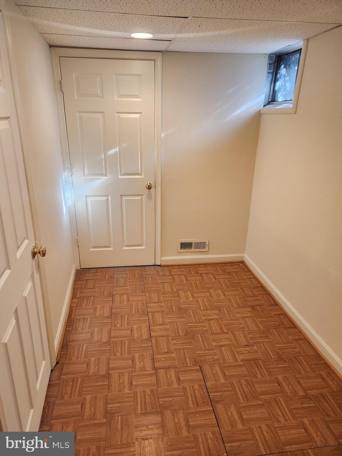 ANDOVER HEIGHTS CONDO I - Residential Lease