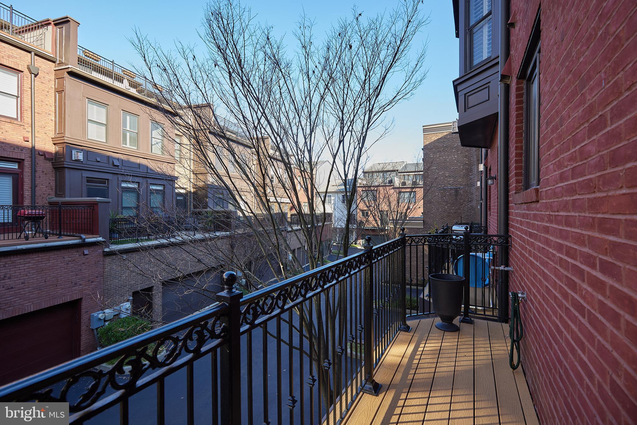 PARK POTOMAC - Residential