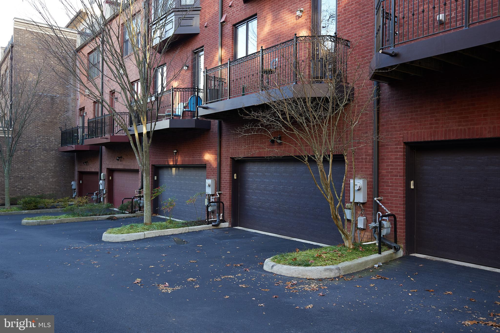 PARK POTOMAC - Residential