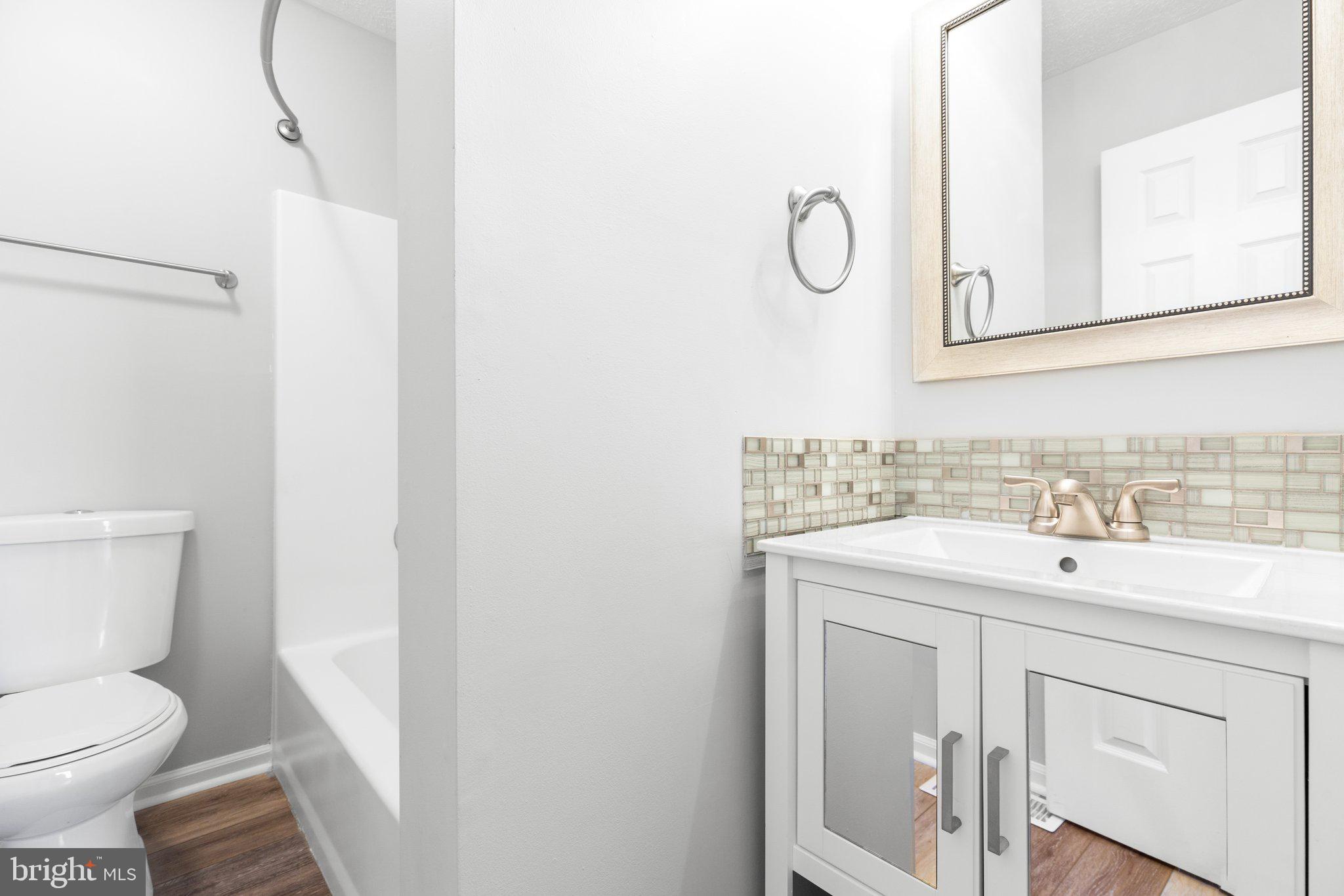 VILLAGES OF SALEM STATION - Residential Lease