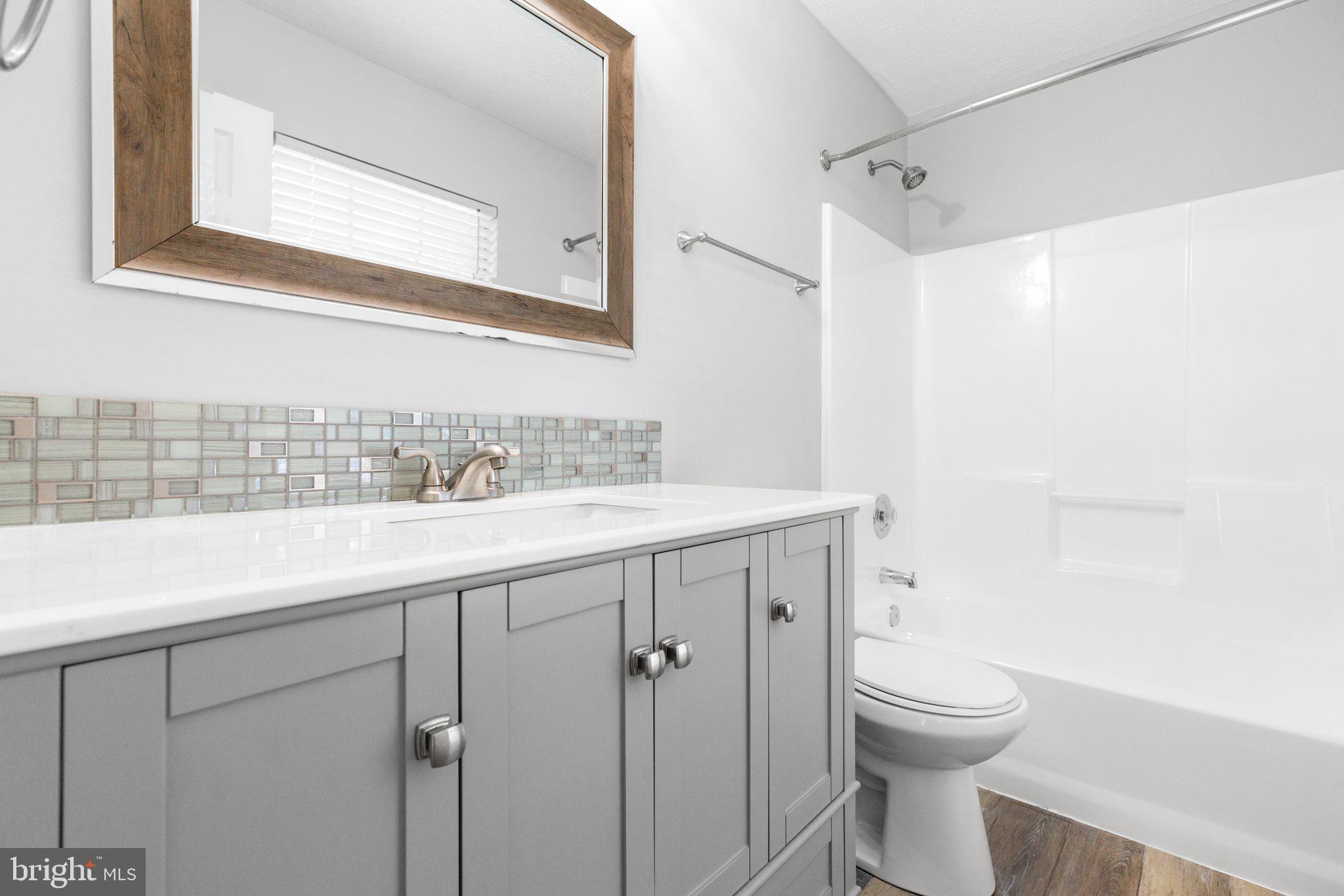 VILLAGES OF SALEM STATION - Residential Lease