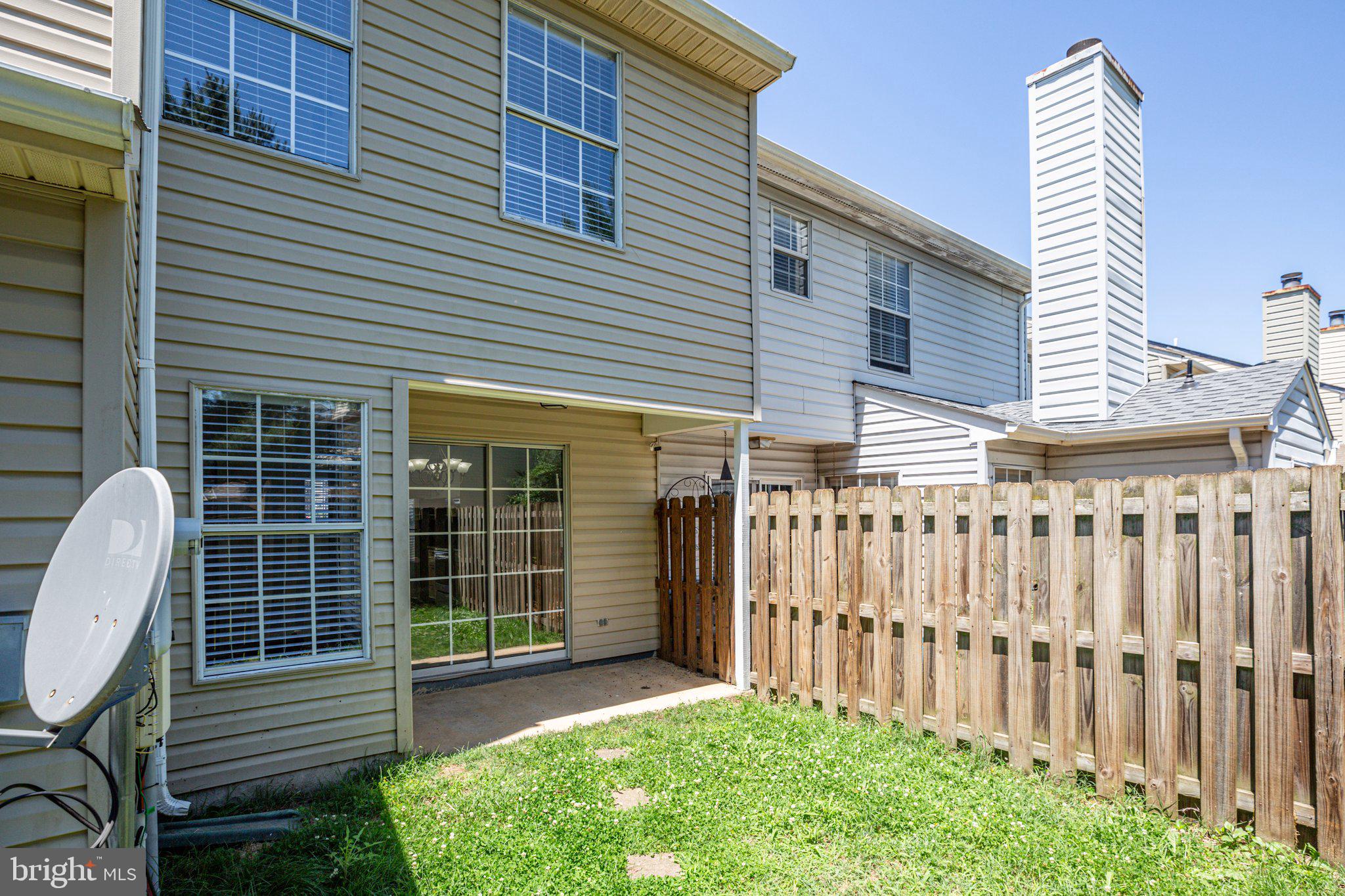 VILLAGES OF SALEM STATION - Residential Lease