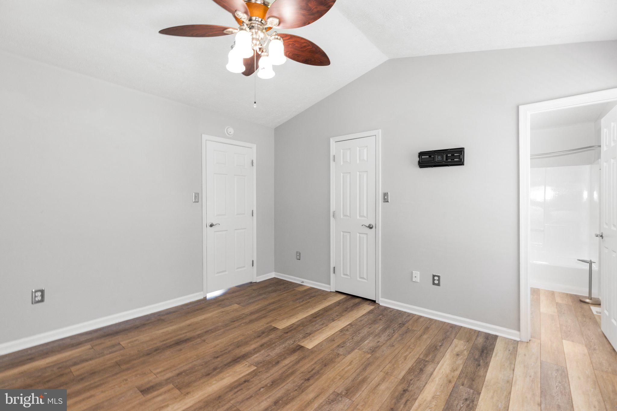 VILLAGES OF SALEM STATION - Residential Lease