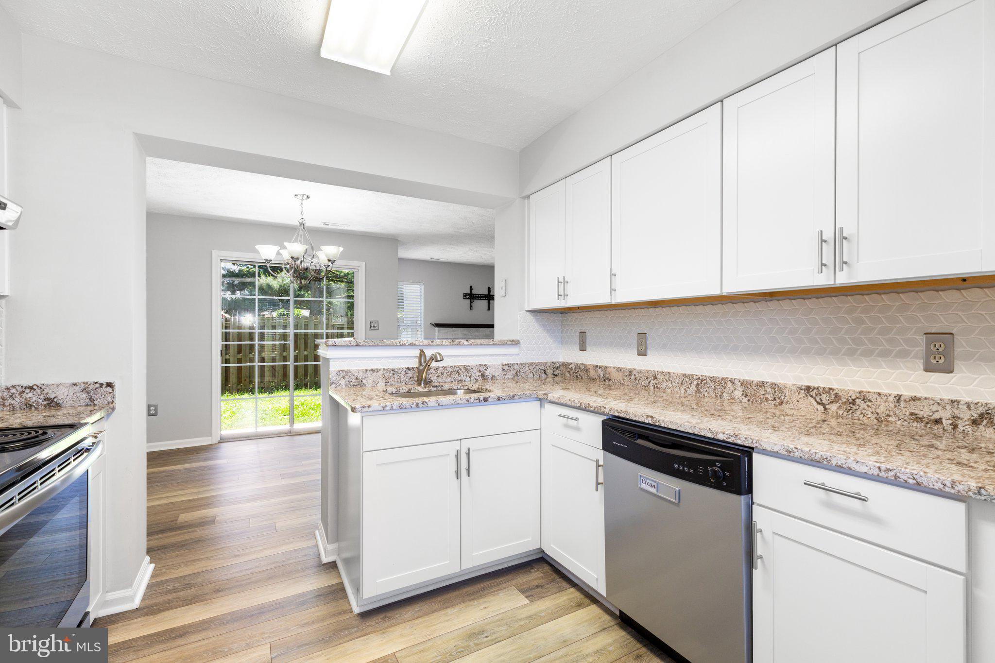 VILLAGES OF SALEM STATION - Residential Lease