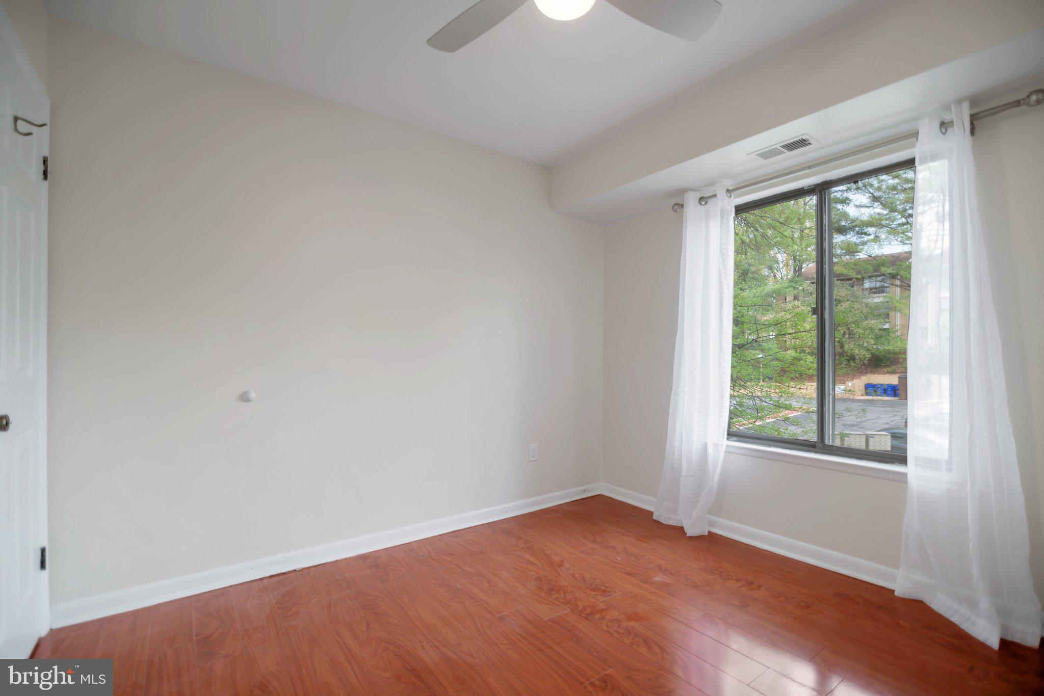 LONG REACH KNOLLS - Residential