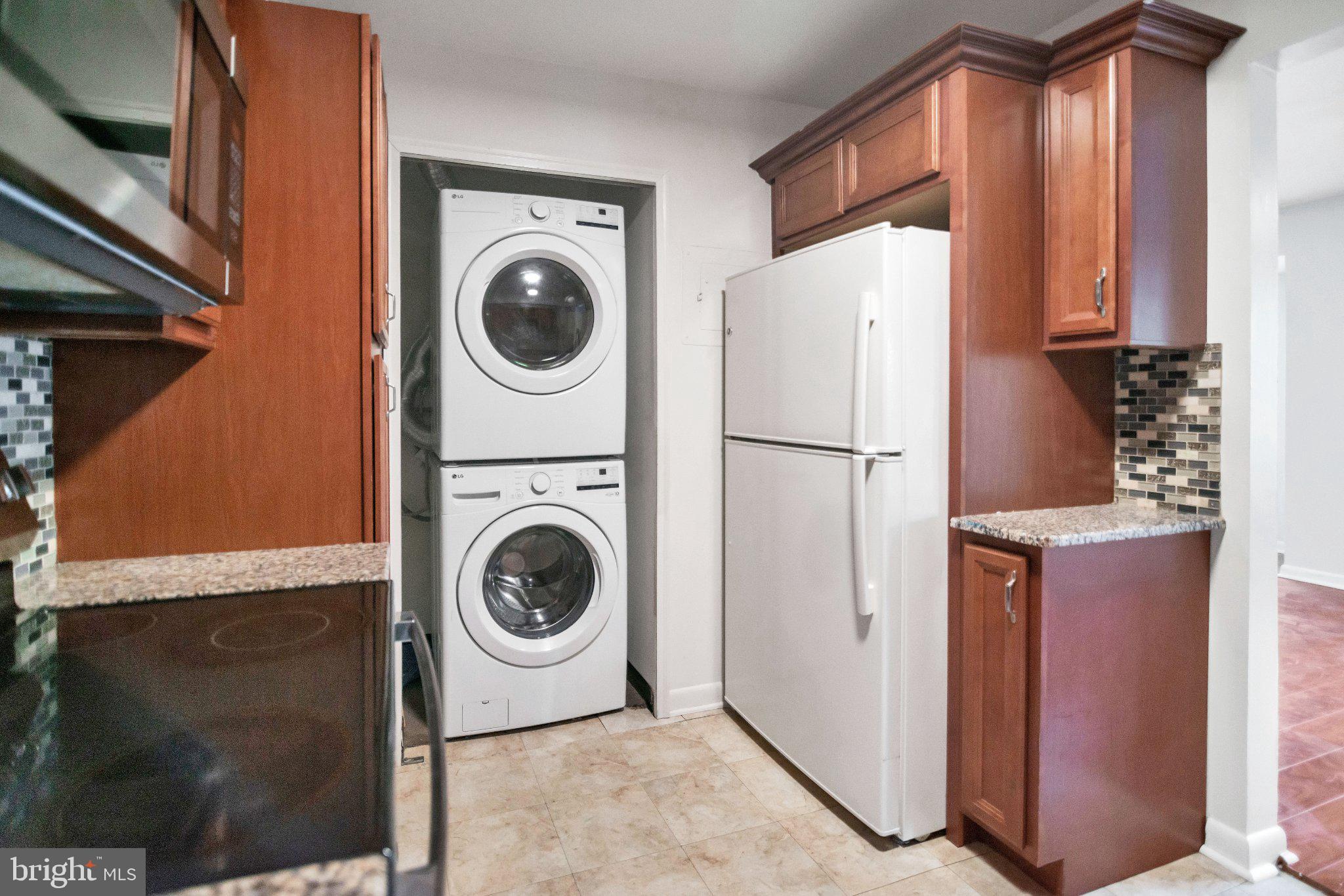 LONG REACH KNOLLS - Residential