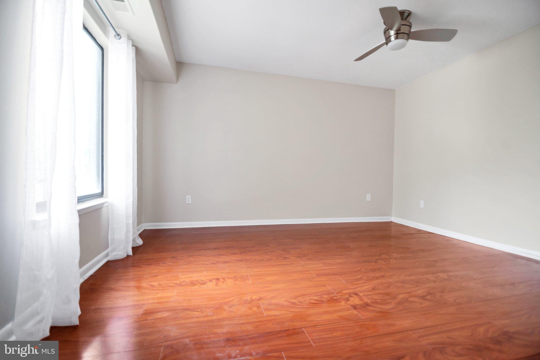 LONG REACH KNOLLS - Residential