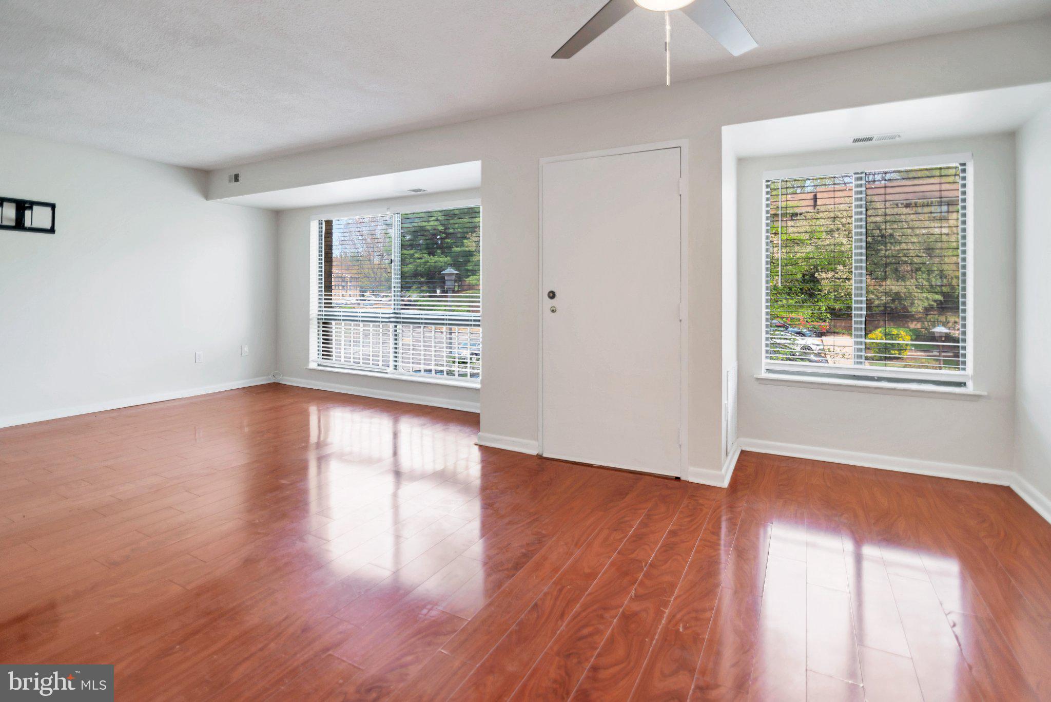 LONG REACH KNOLLS - Residential