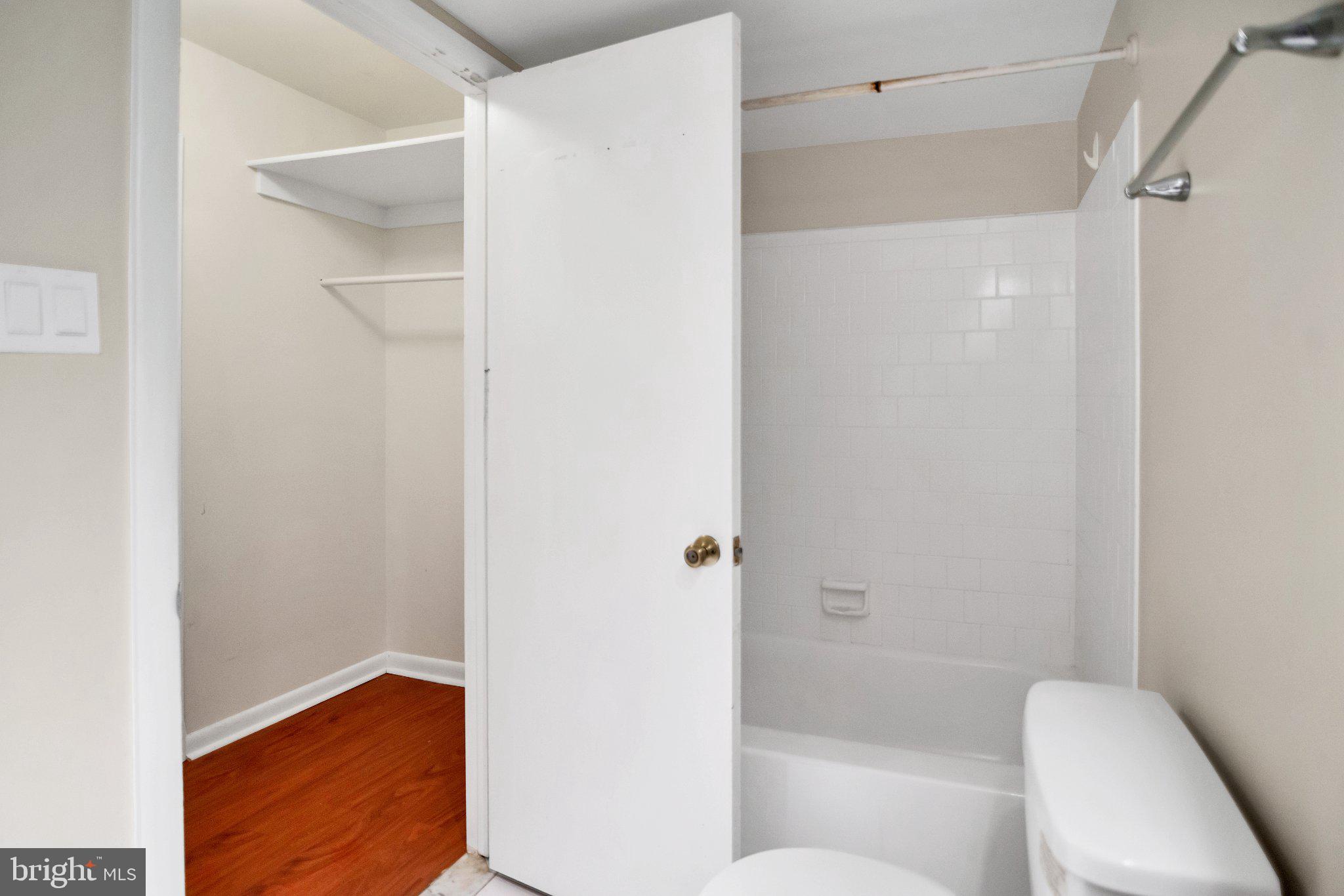 LONG REACH KNOLLS - Residential