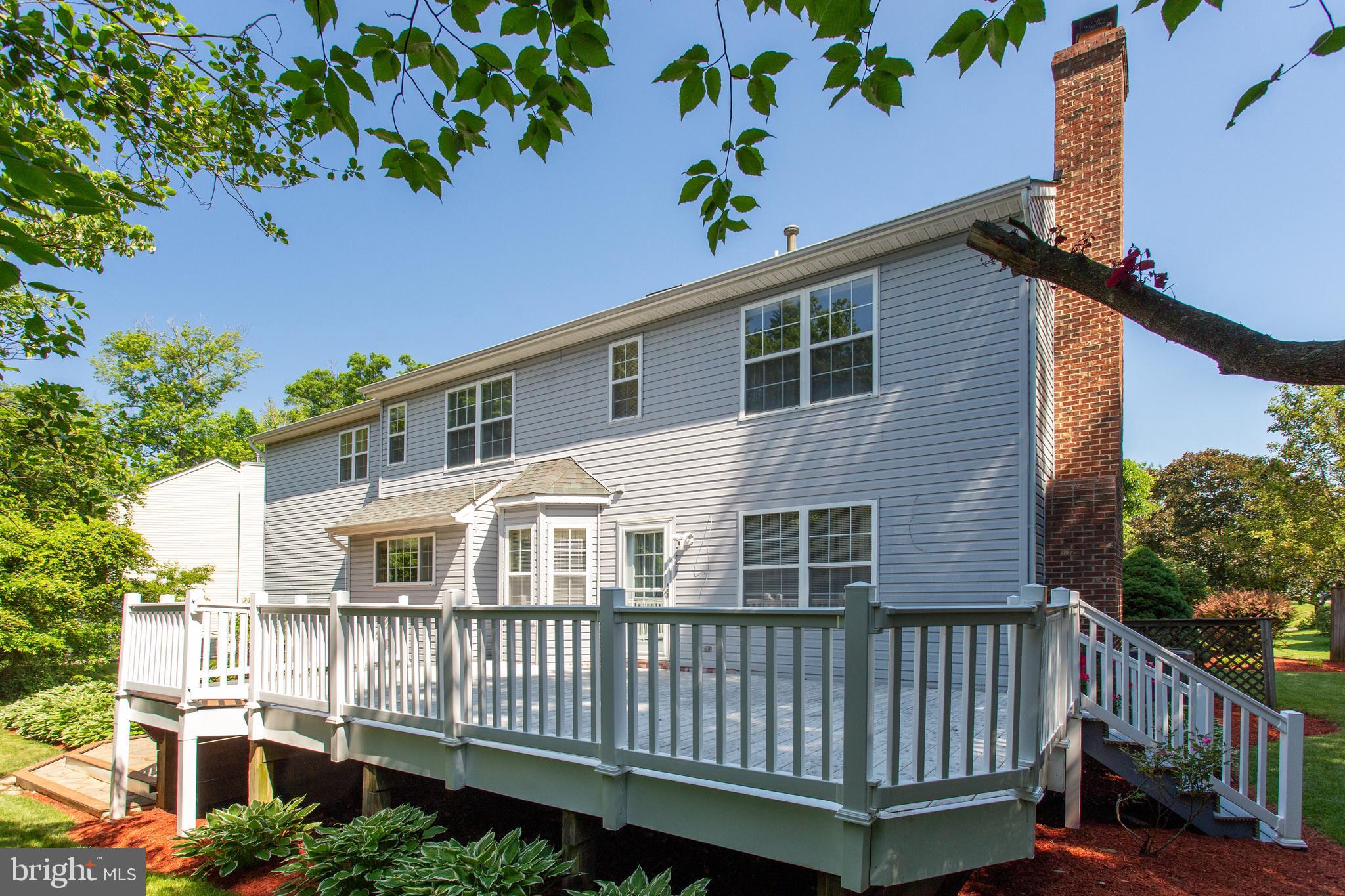 ASHFORD OAKS - Residential