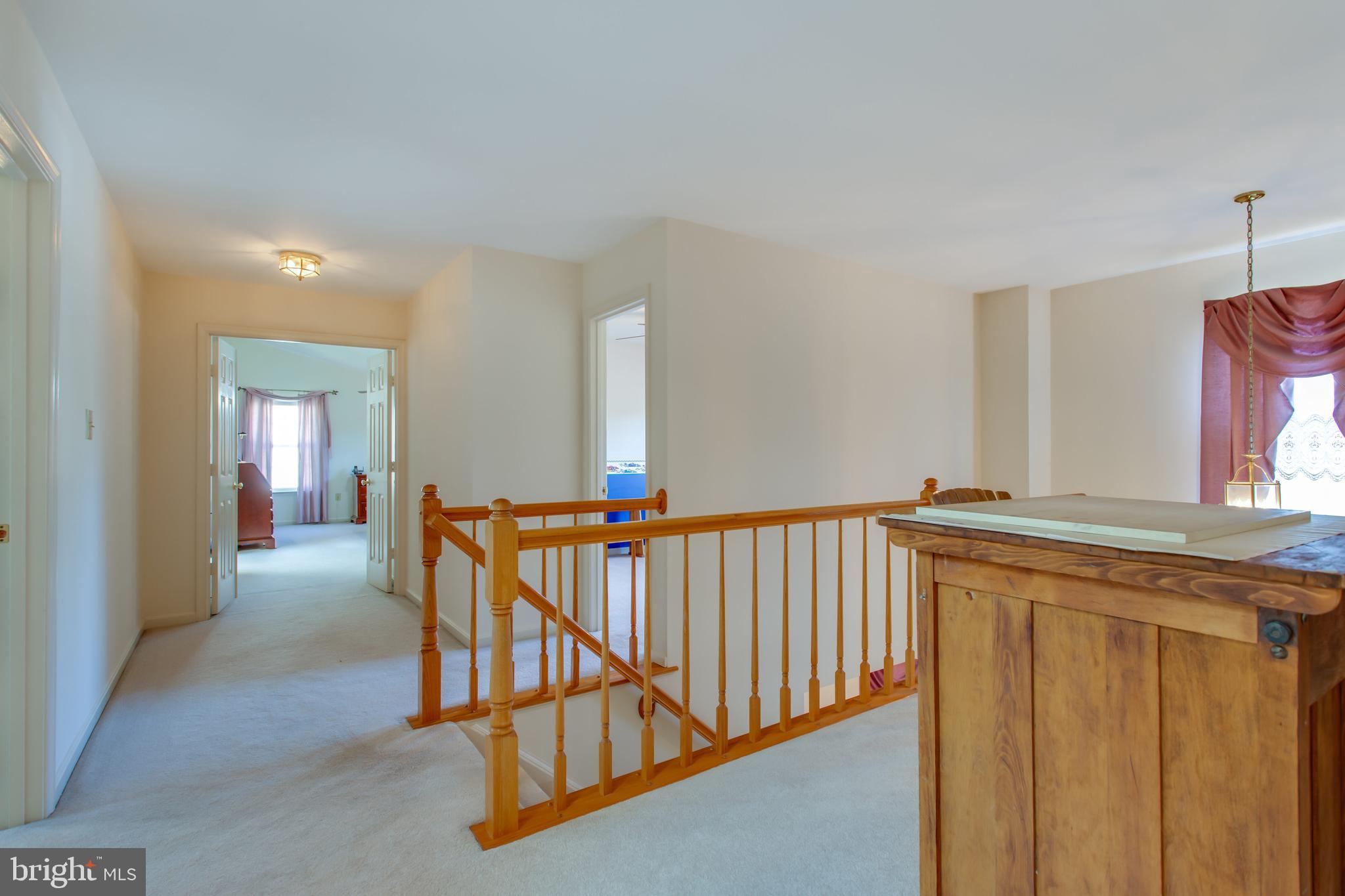 ASHFORD OAKS - Residential