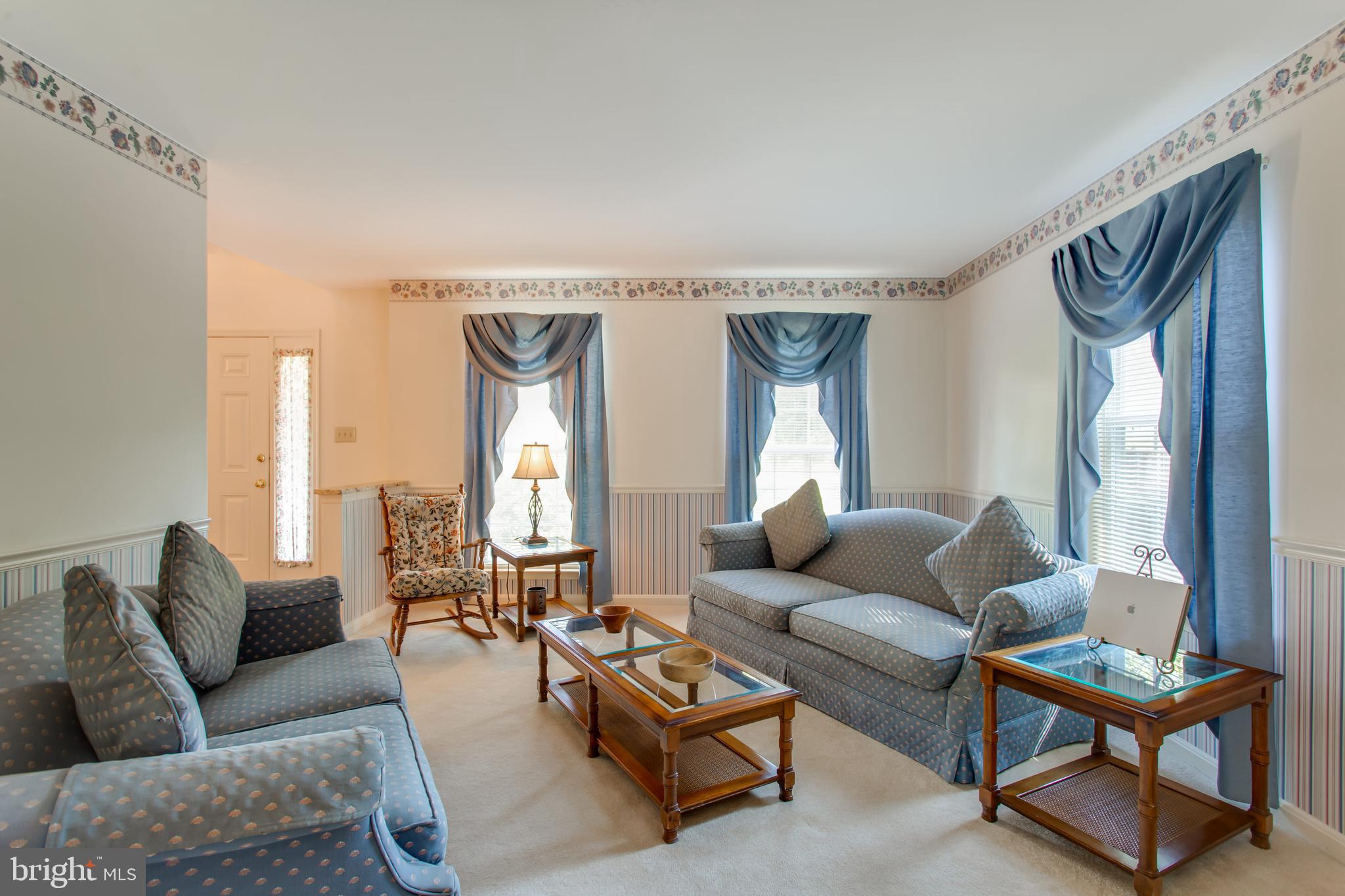 ASHFORD OAKS - Residential