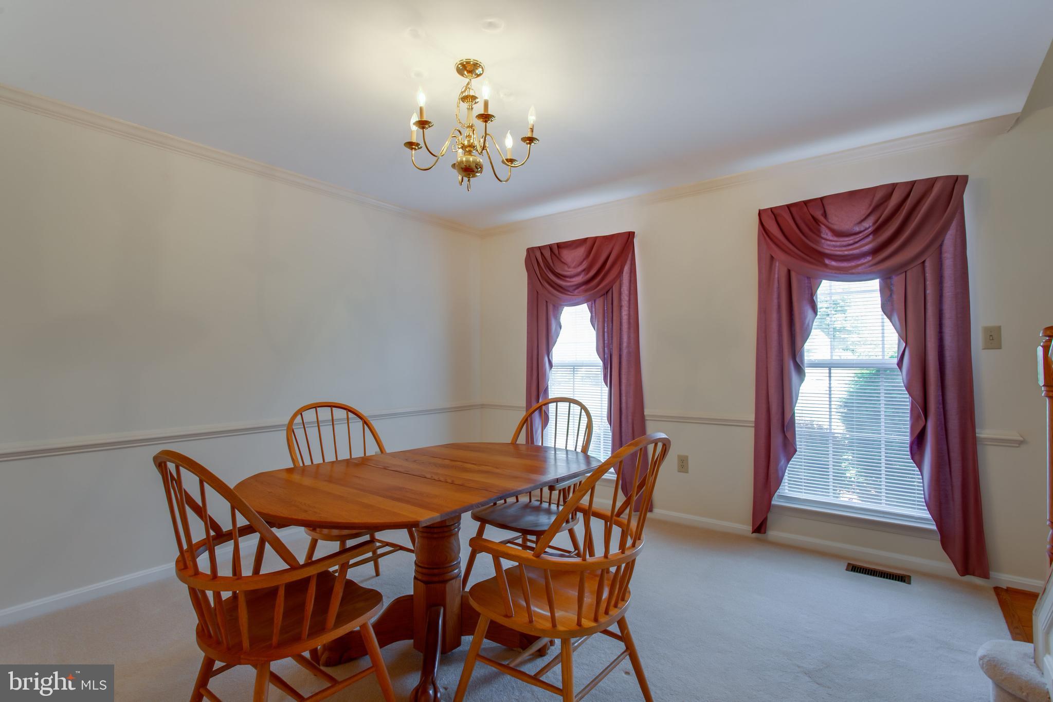 ASHFORD OAKS - Residential