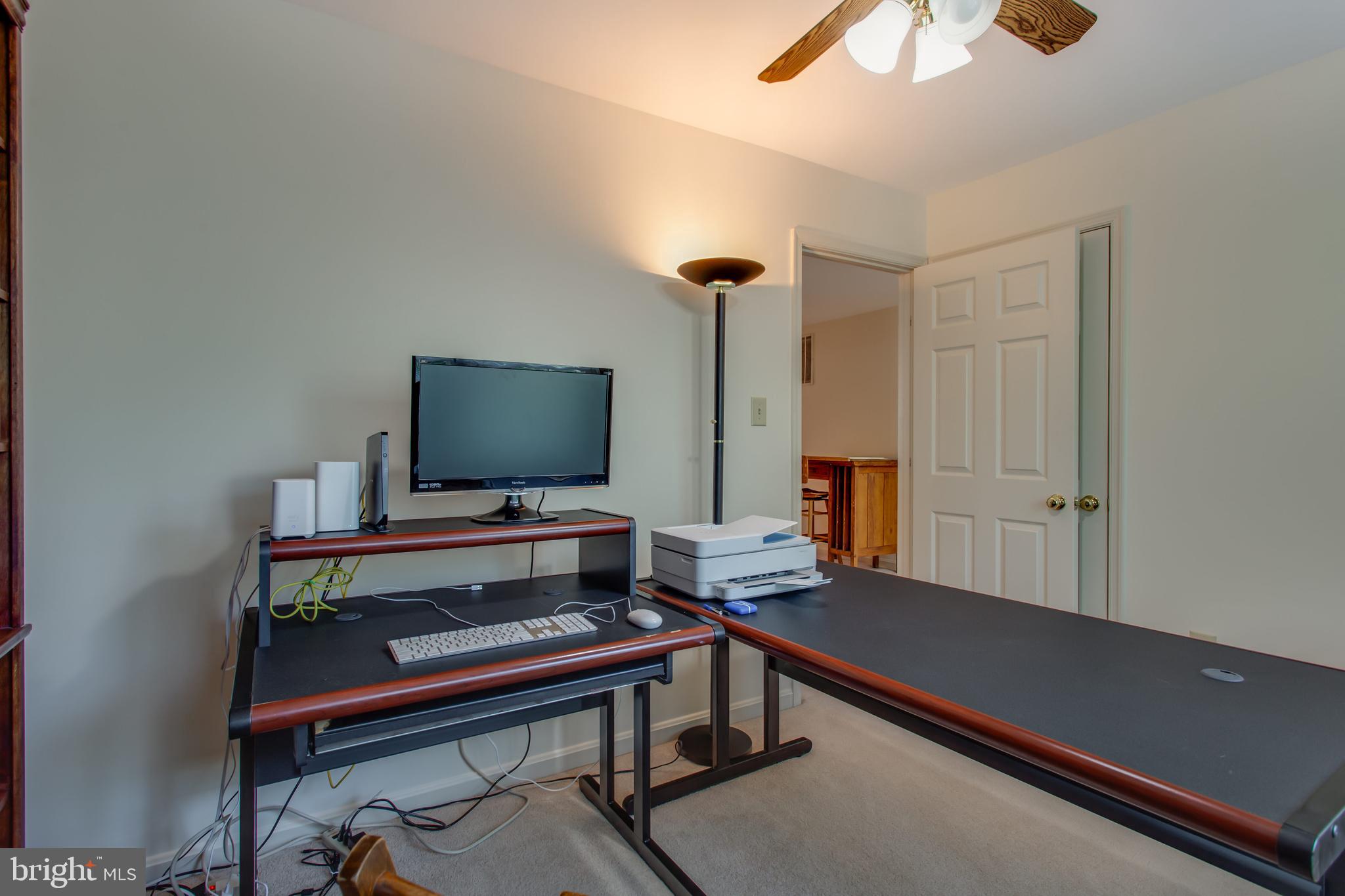 ASHFORD OAKS - Residential