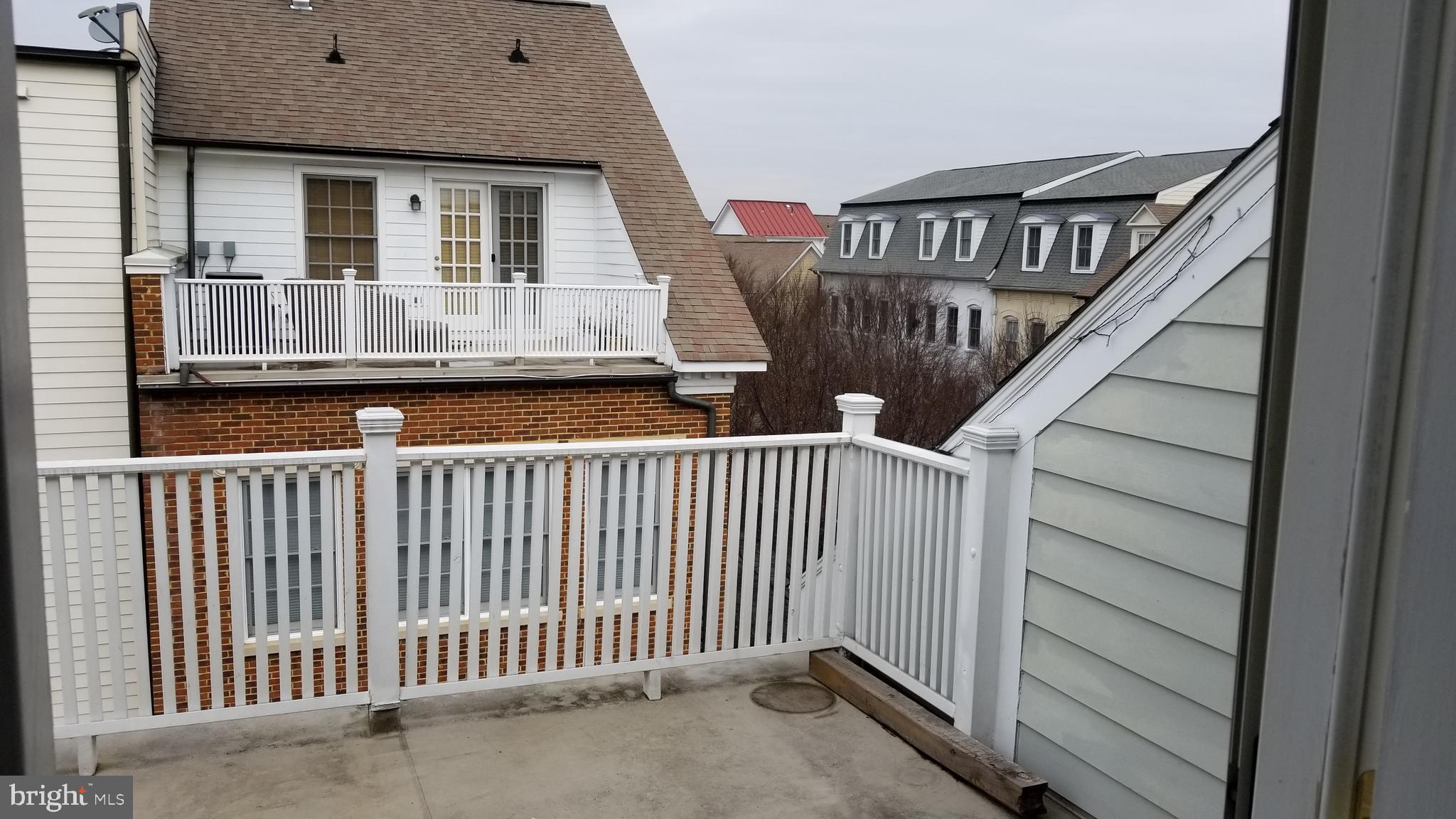 POTOMAC GREENS - Residential Lease