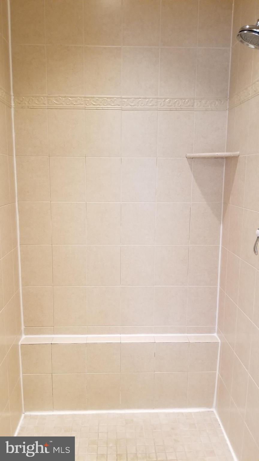 POTOMAC GREENS - Residential Lease