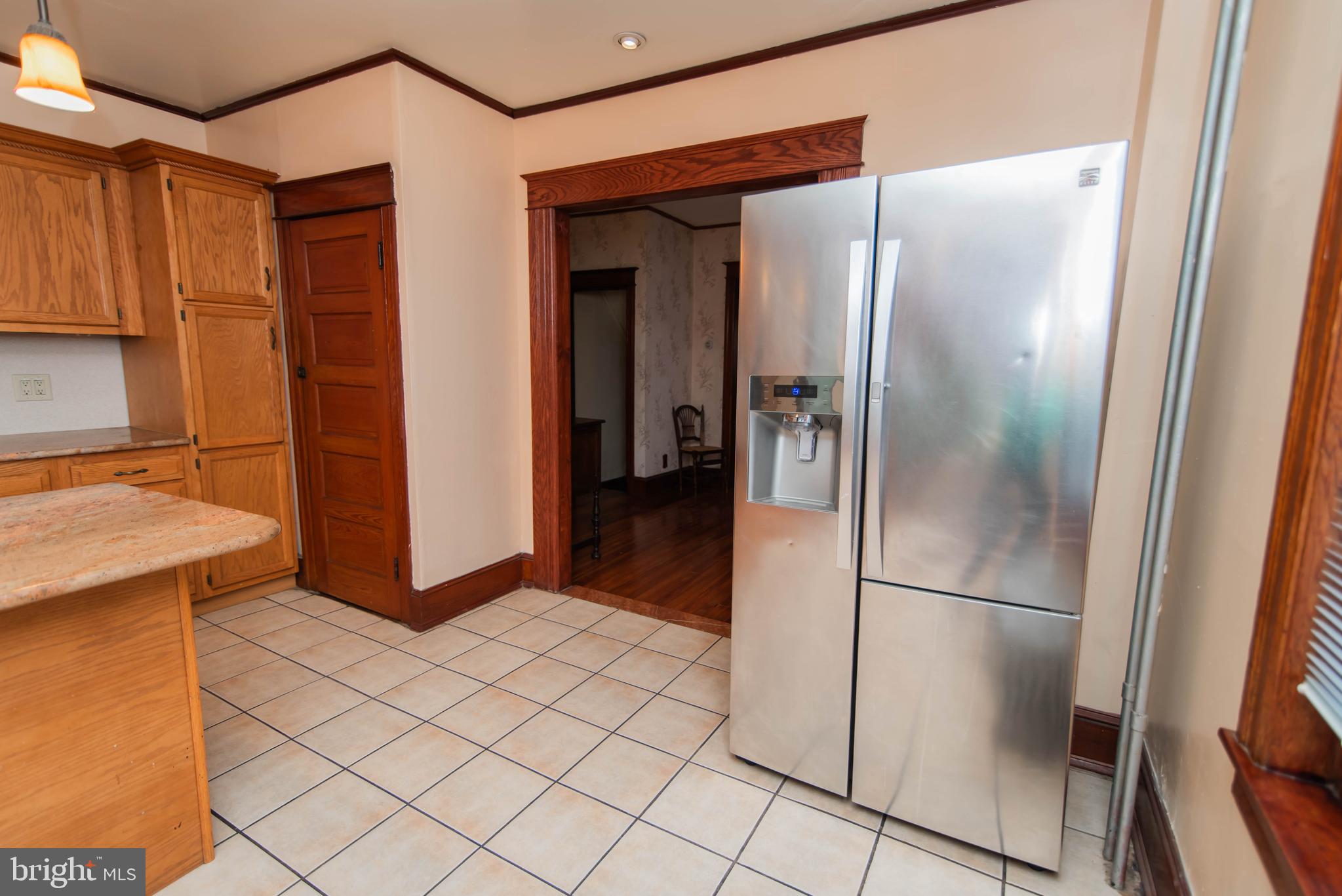 LAWNDALE - Residential