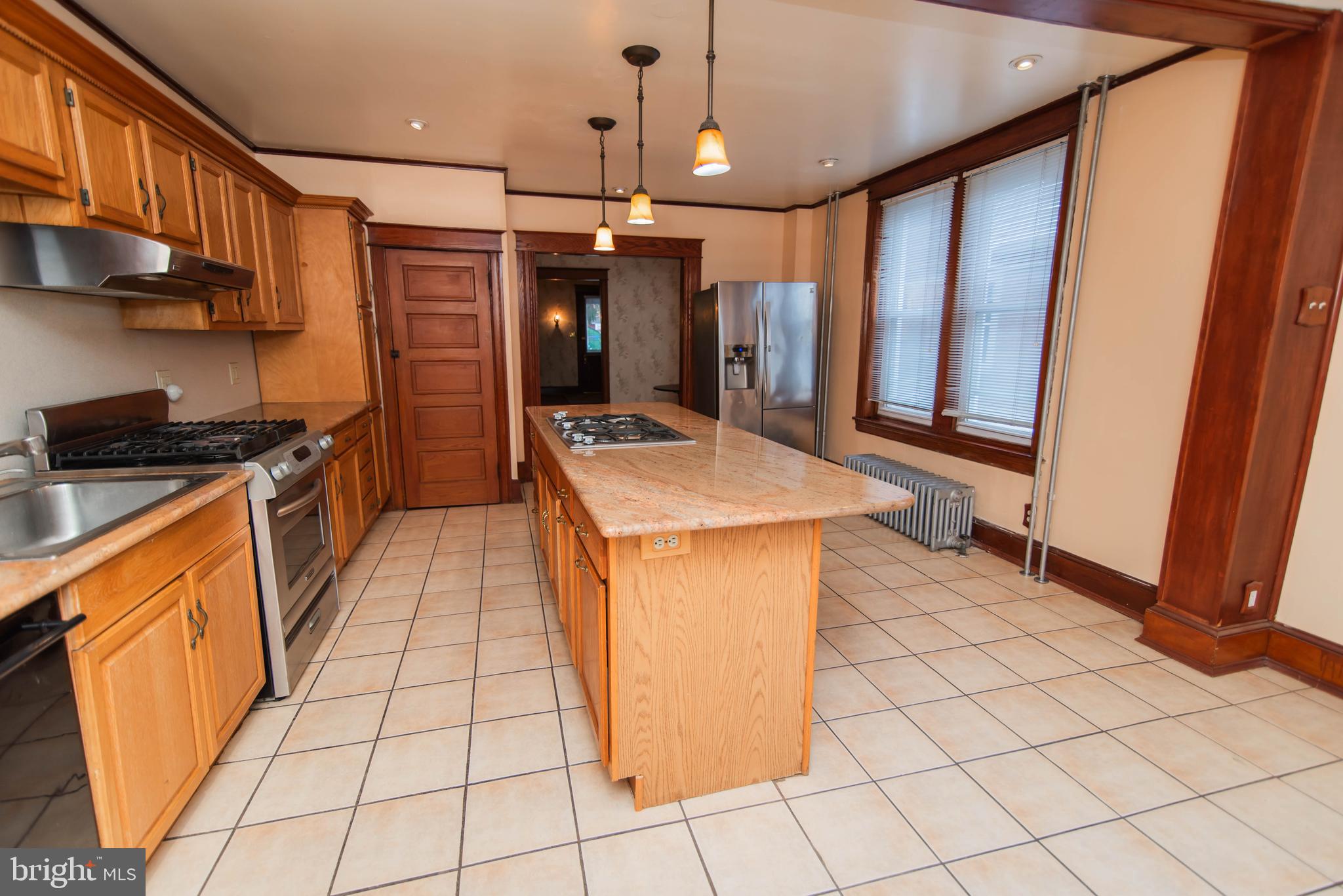 LAWNDALE - Residential