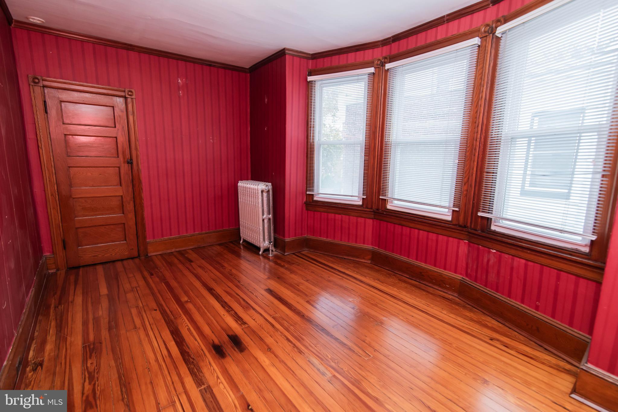 LAWNDALE - Residential