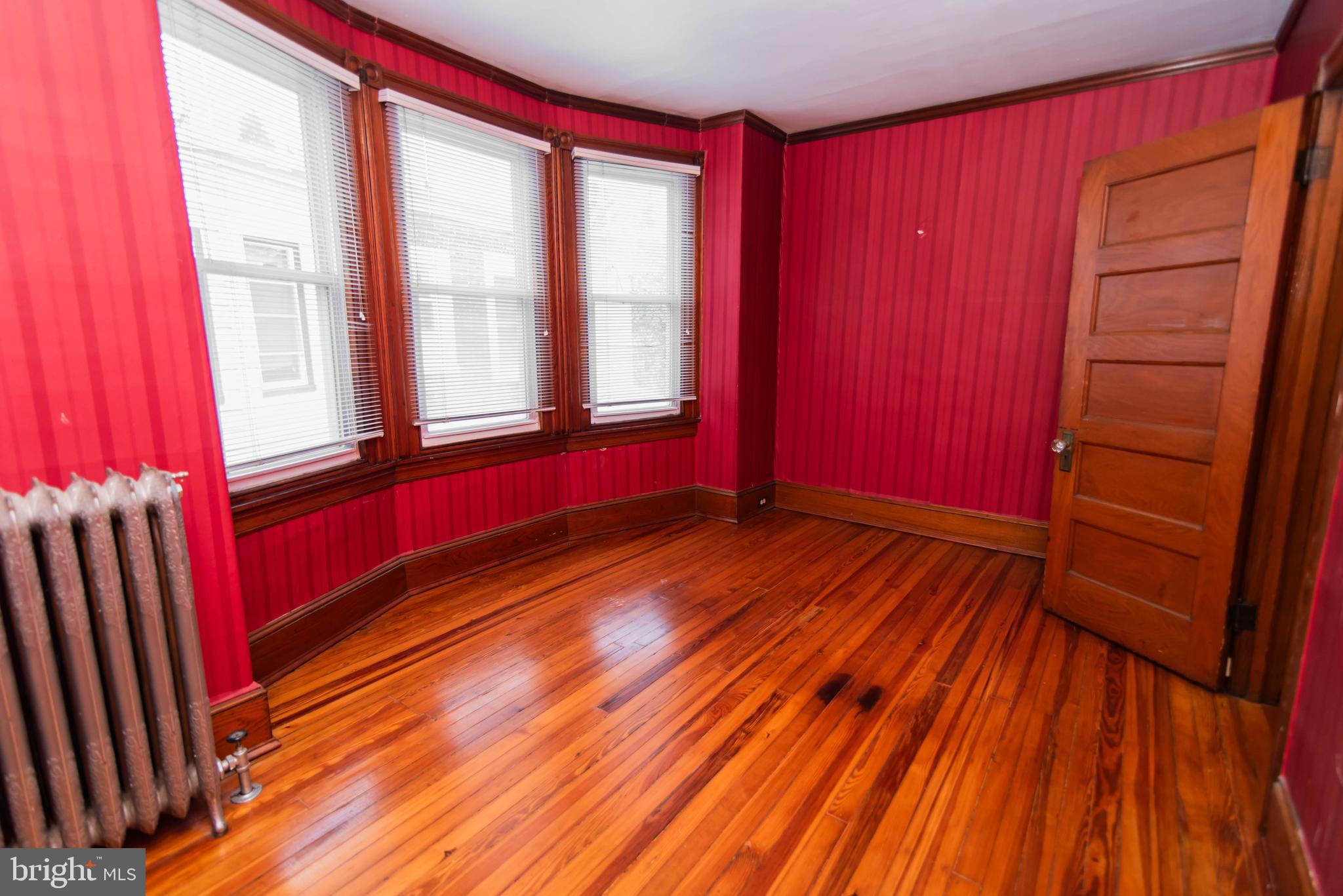 LAWNDALE - Residential