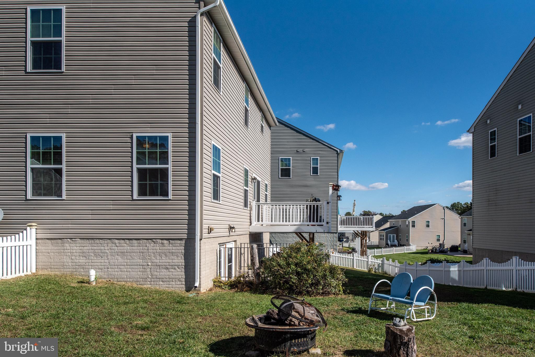 LEE'S PARKE - Residential