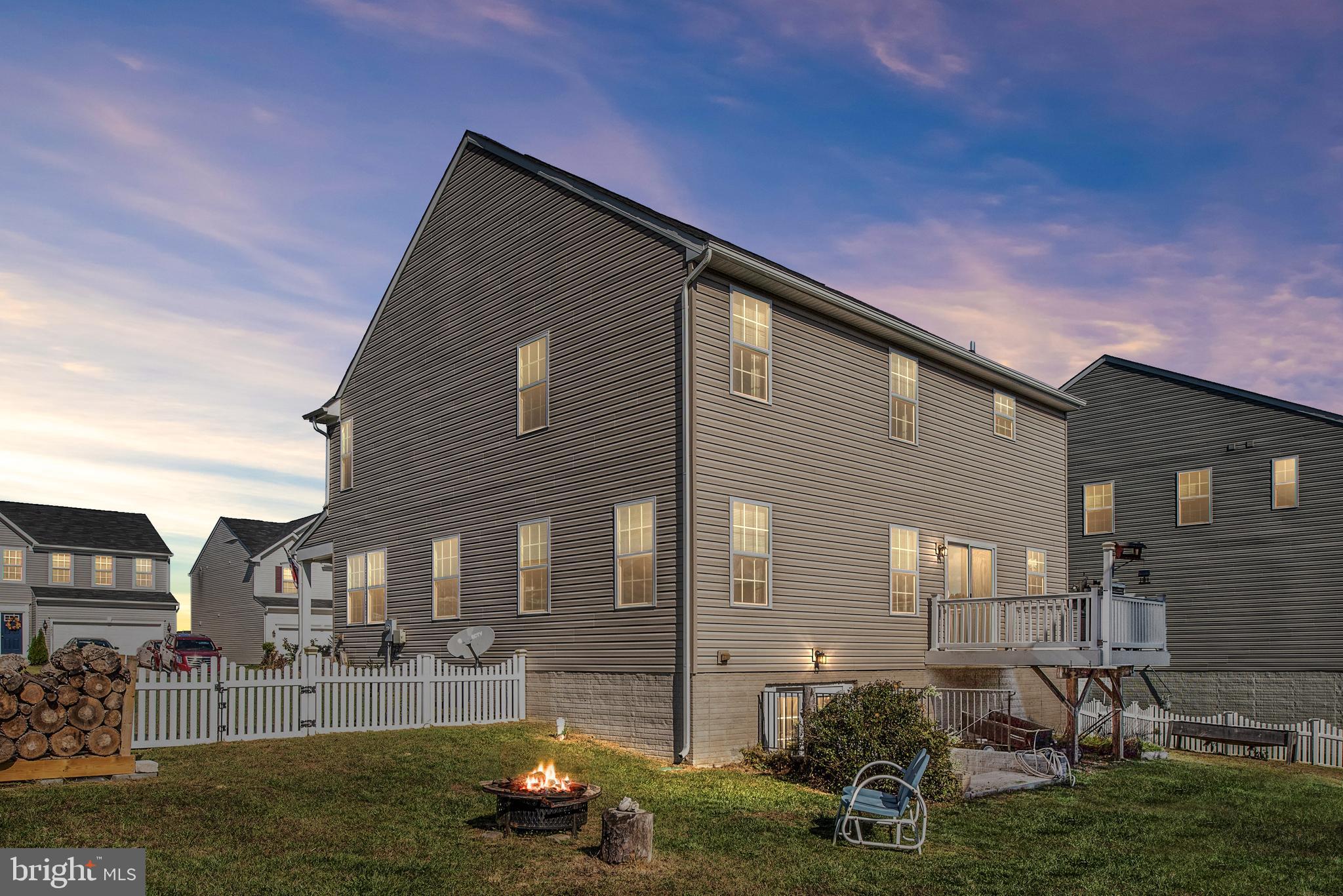 LEE'S PARKE - Residential