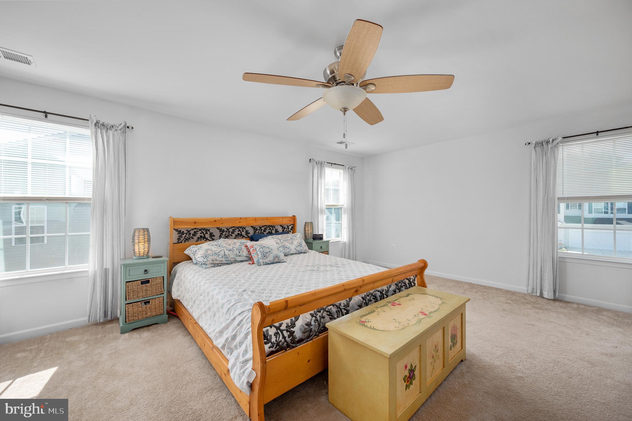 LEE'S PARKE - Residential