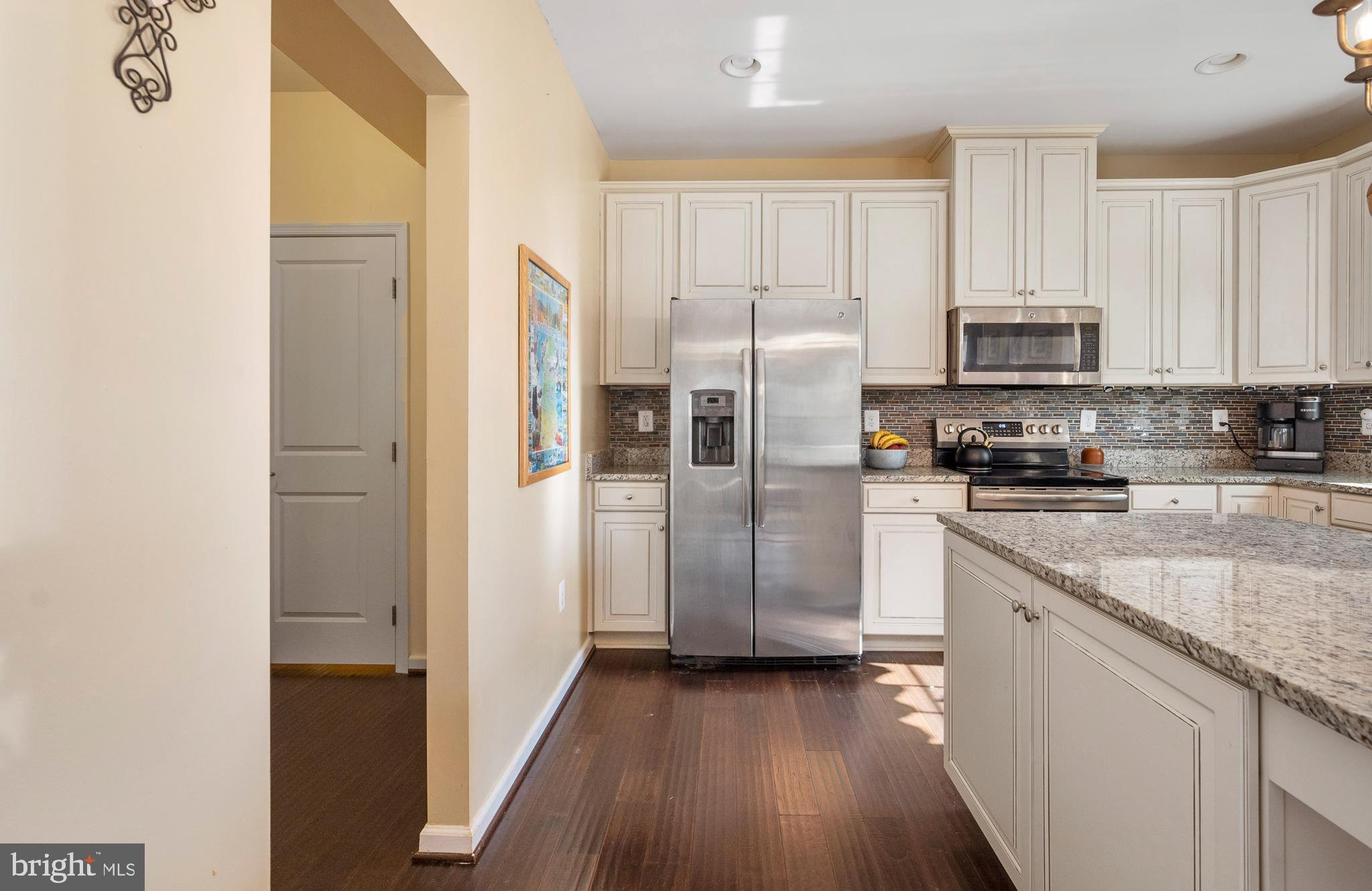 LEE'S PARKE - Residential