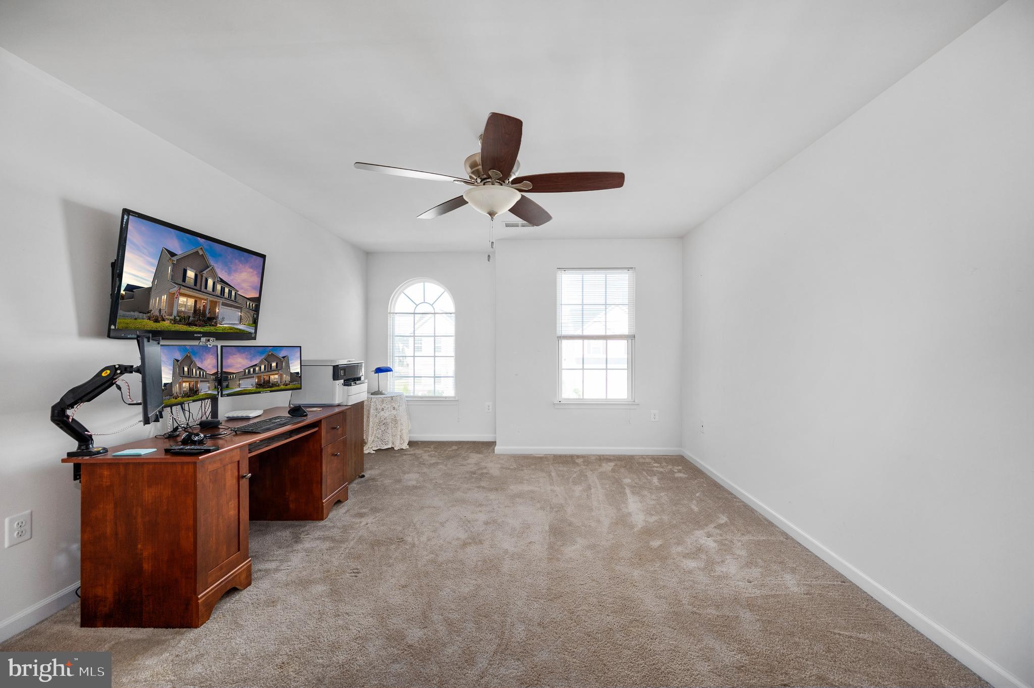 LEE'S PARKE - Residential