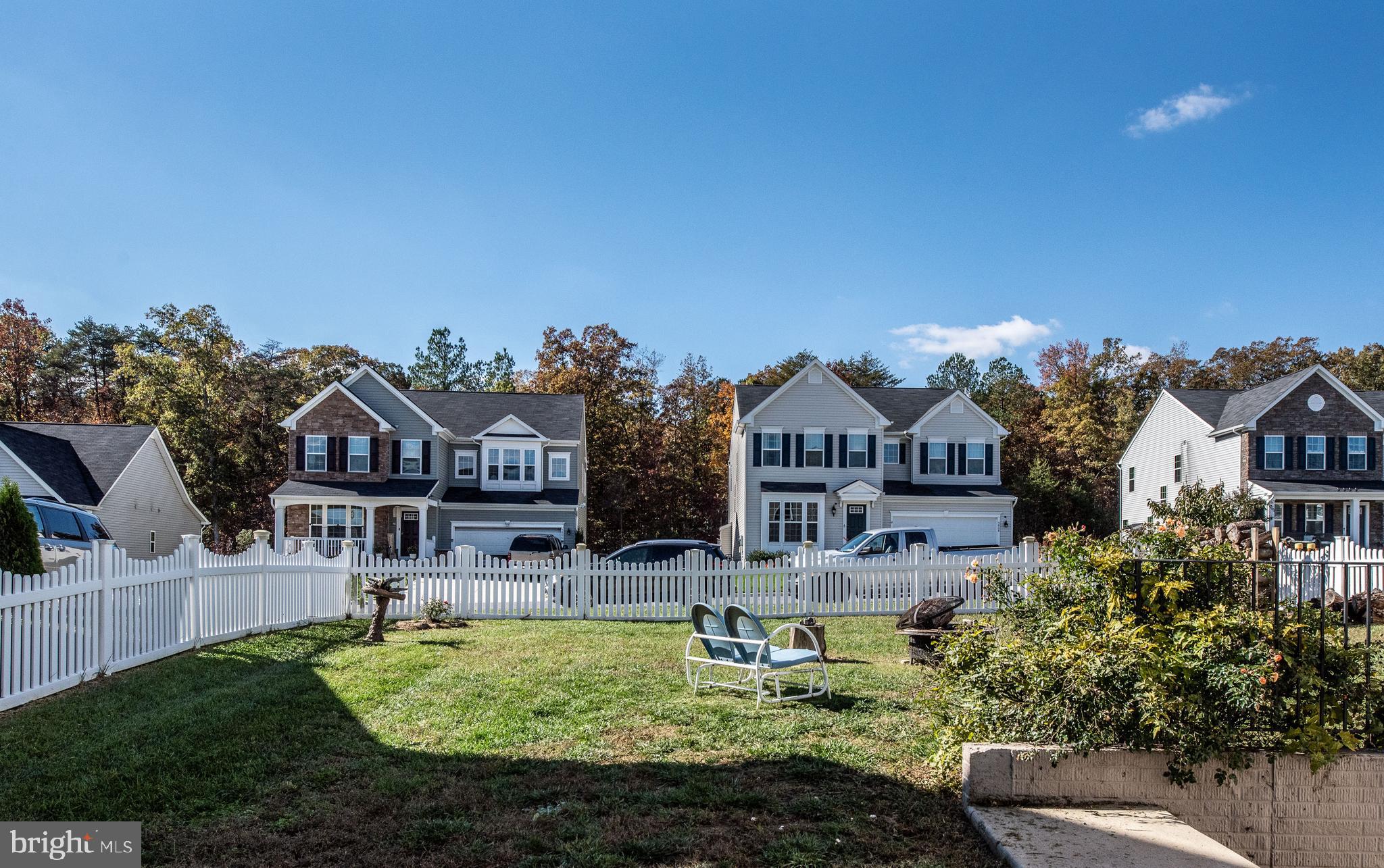 LEE'S PARKE - Residential