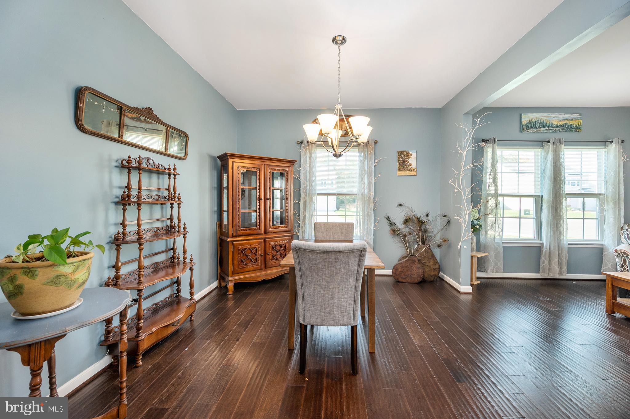 LEE'S PARKE - Residential