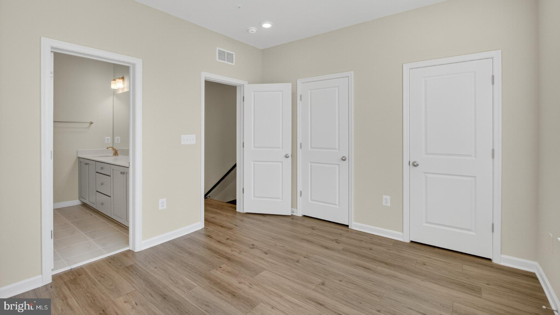 MONTGOMERY VILLAGE - Residential