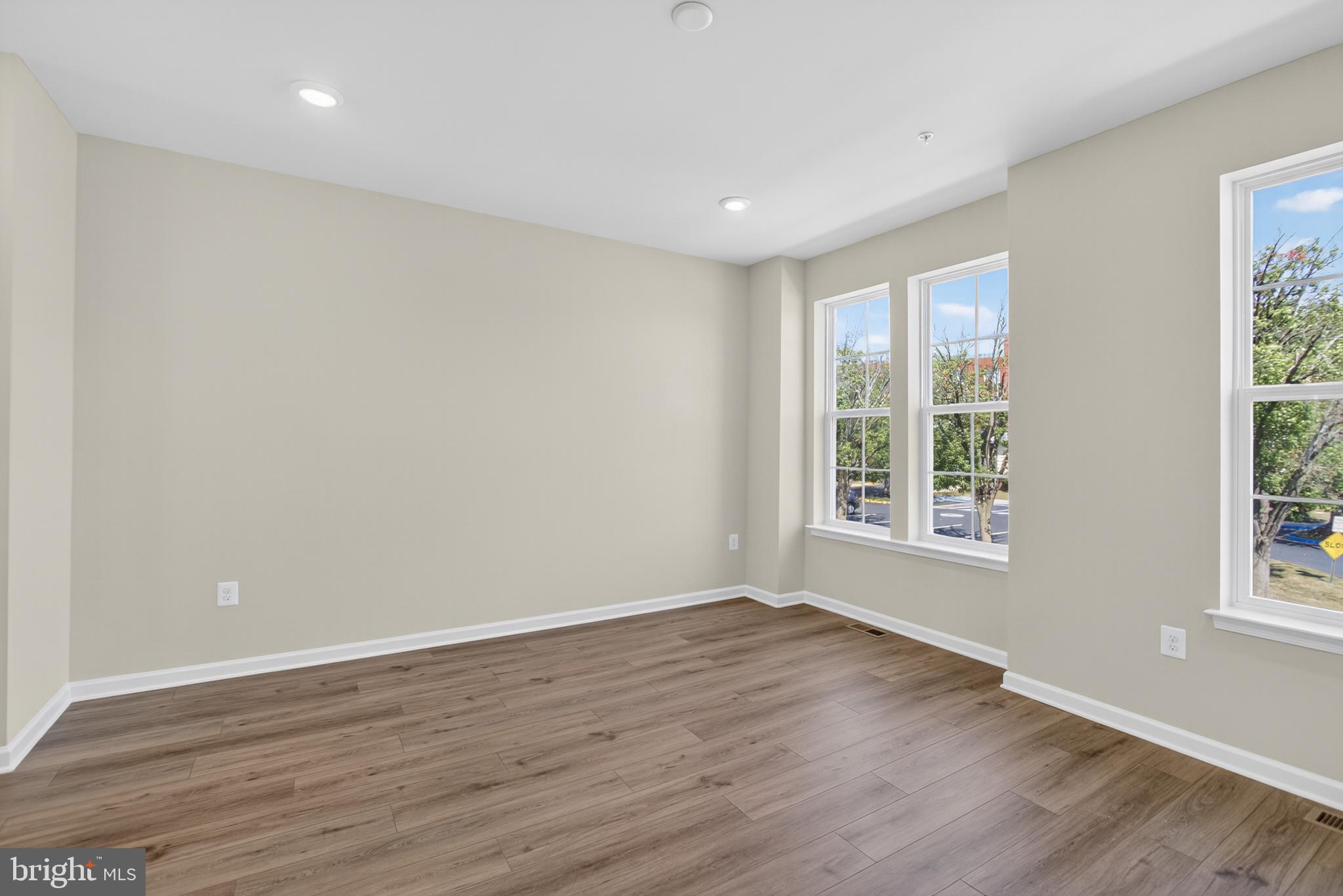10042 HARPER VALE ROAD