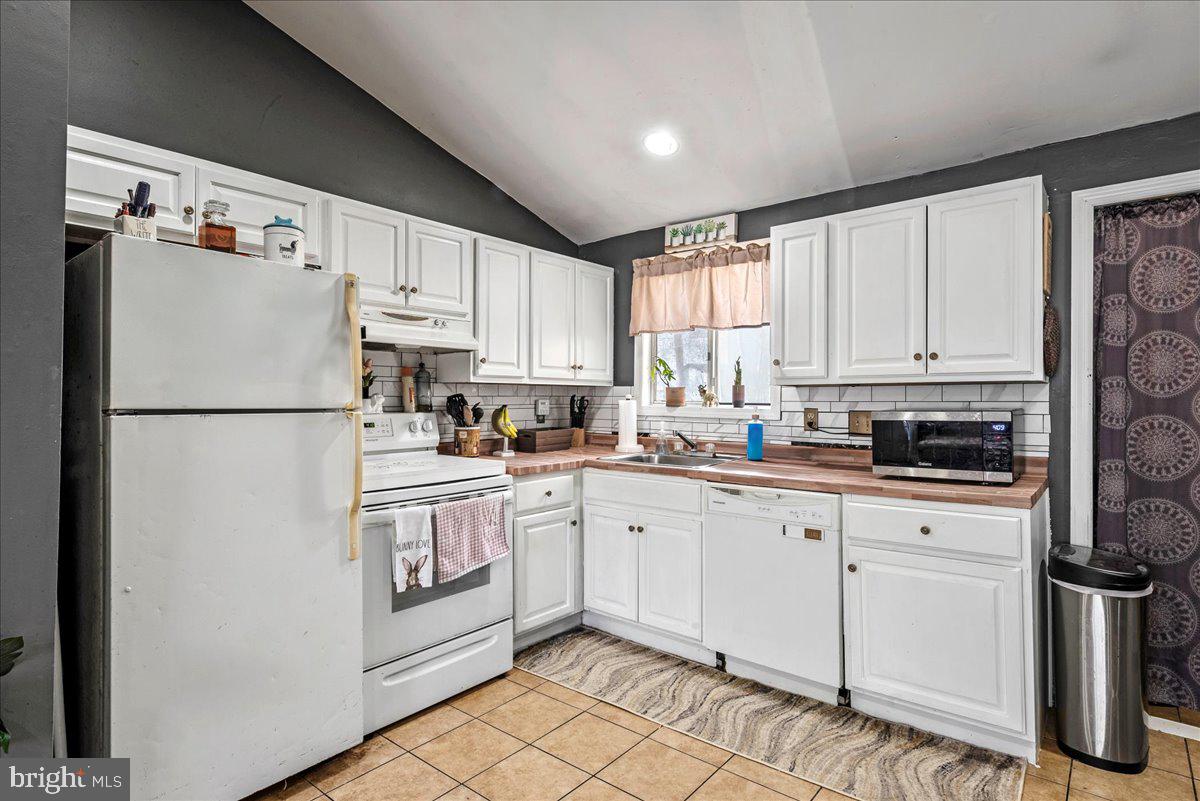 POCONO COUNTRY PLACE - Residential